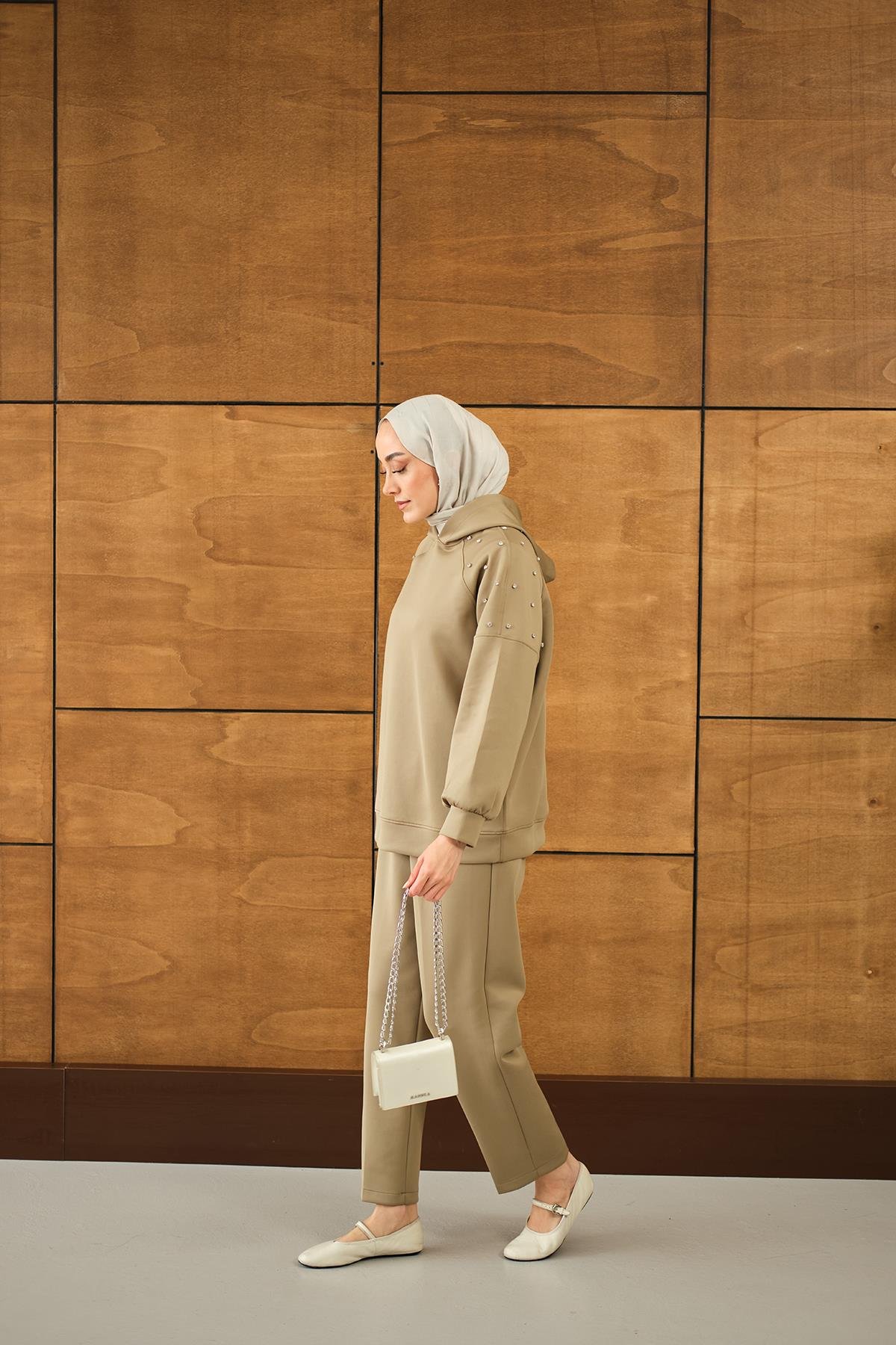 Omuz Taş Detay Kapüşonlu Takım Yeşil