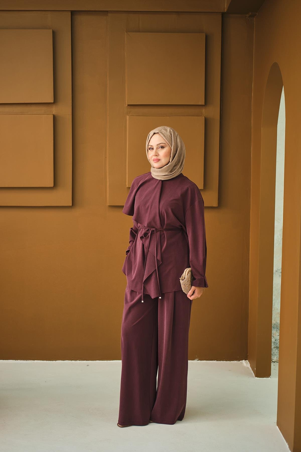 Omuzdan Volanlı Takım Mürdüm