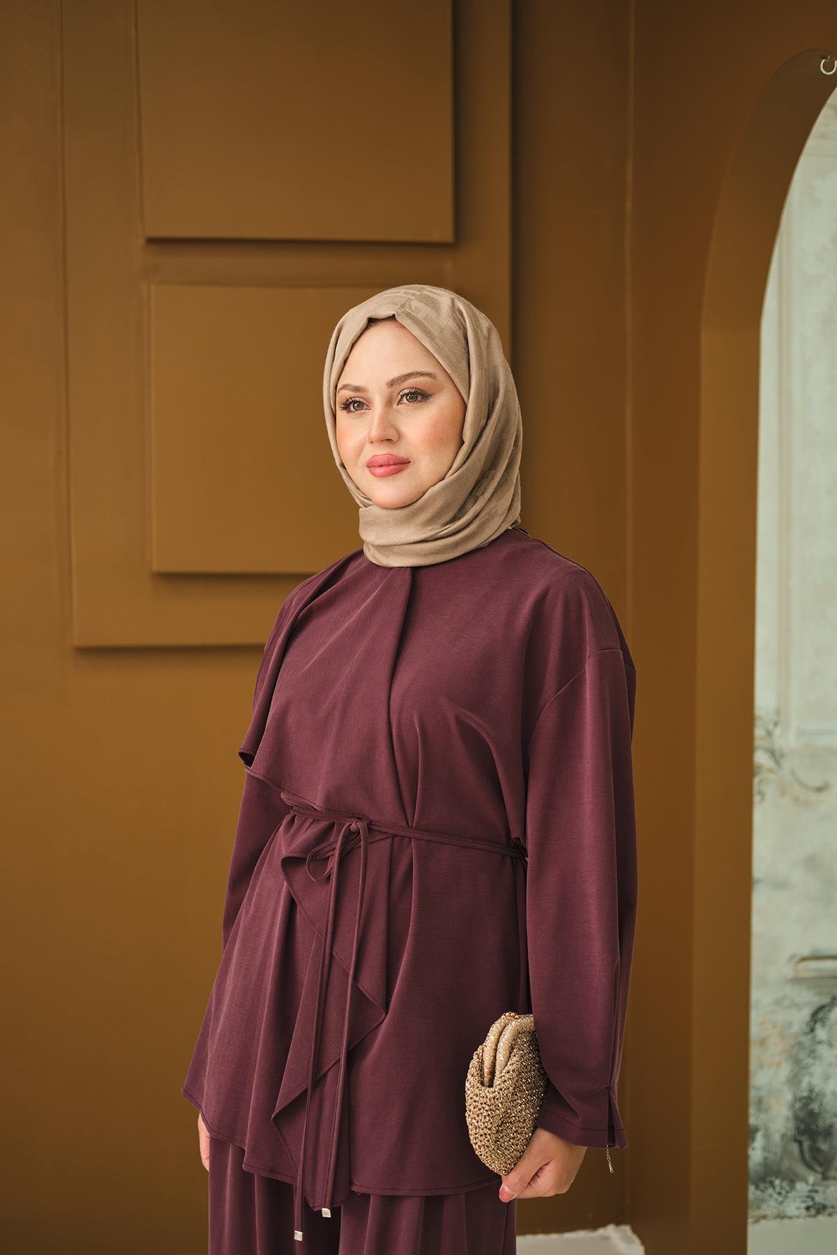 Omuzdan Volanlı Takım Mürdüm