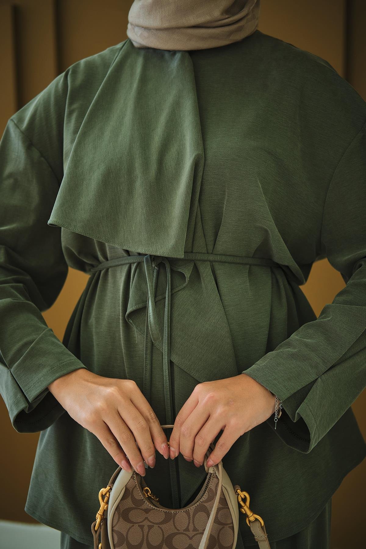 Omuzdan Volanlı Takım Yeşil