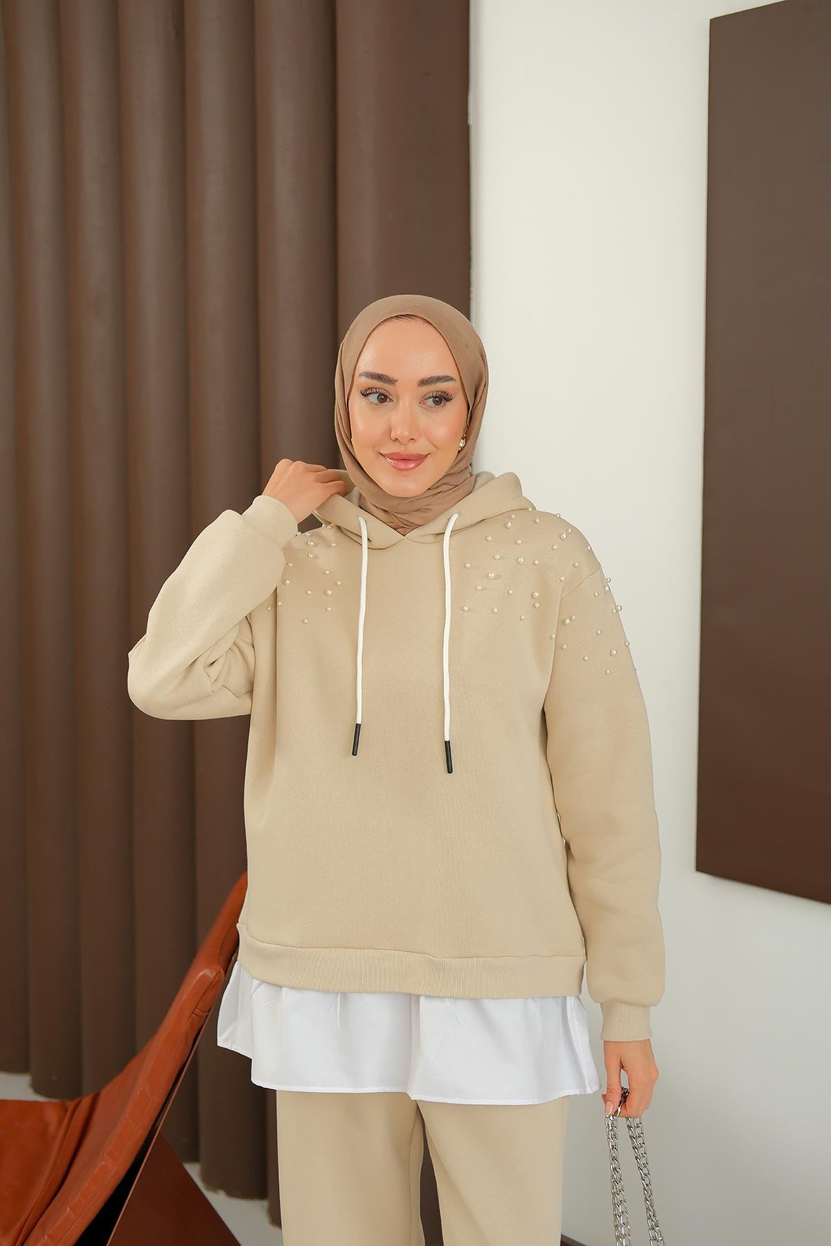 Omuzları Boncuk Detay İkili Takım Krem