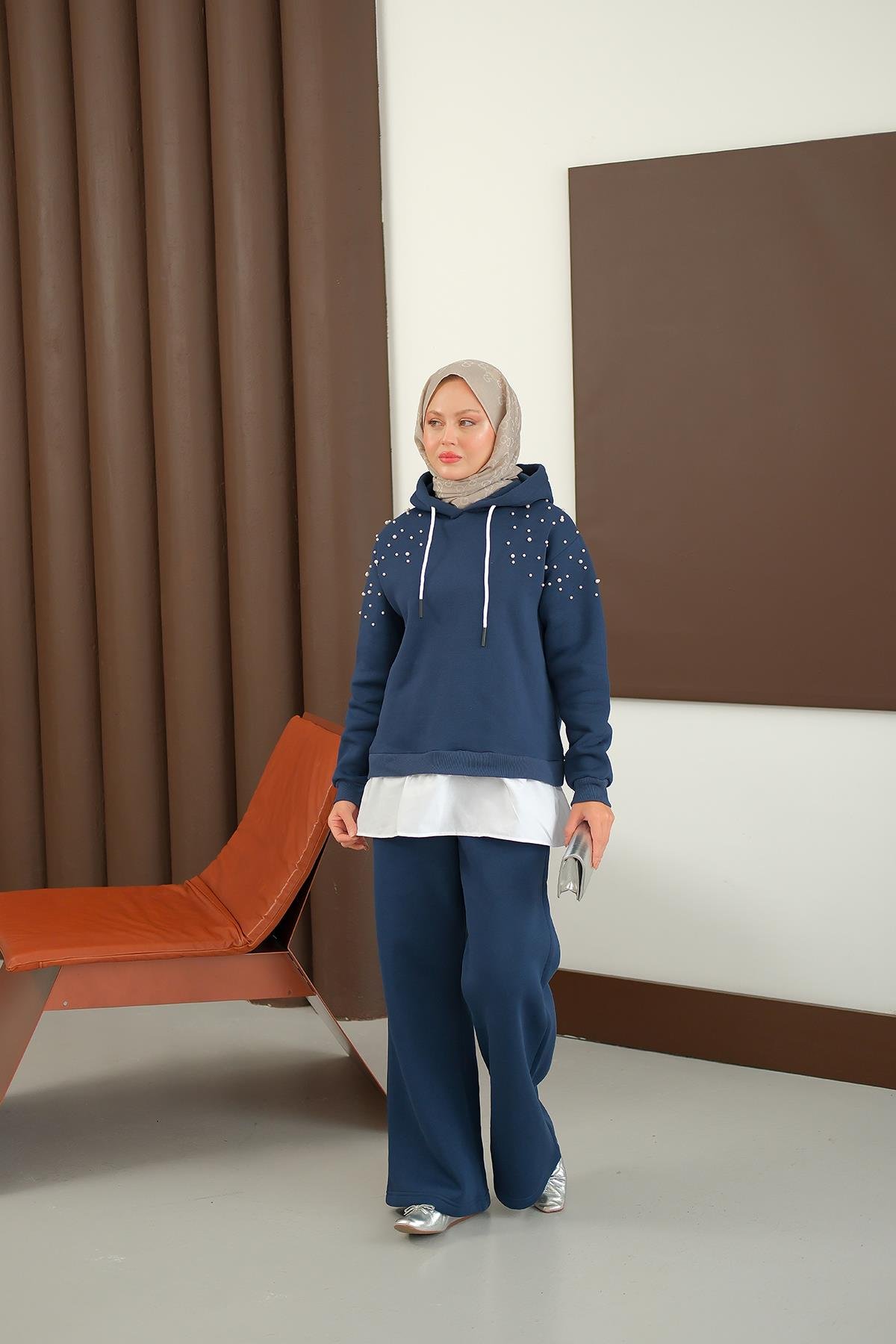 Omuzları Boncuk Detay İkili Takım Lacivert