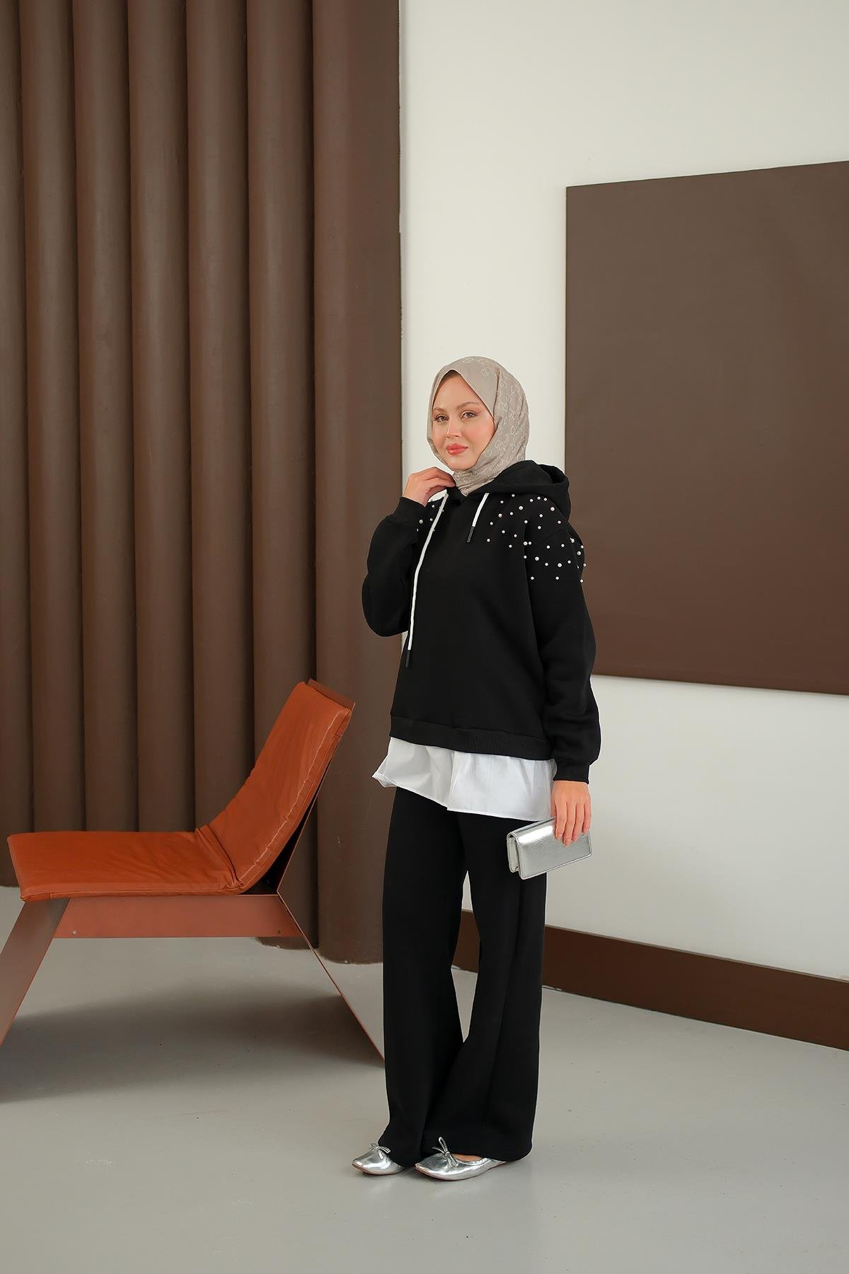 Omuzları Boncuk Detay İkili Takım Siyah