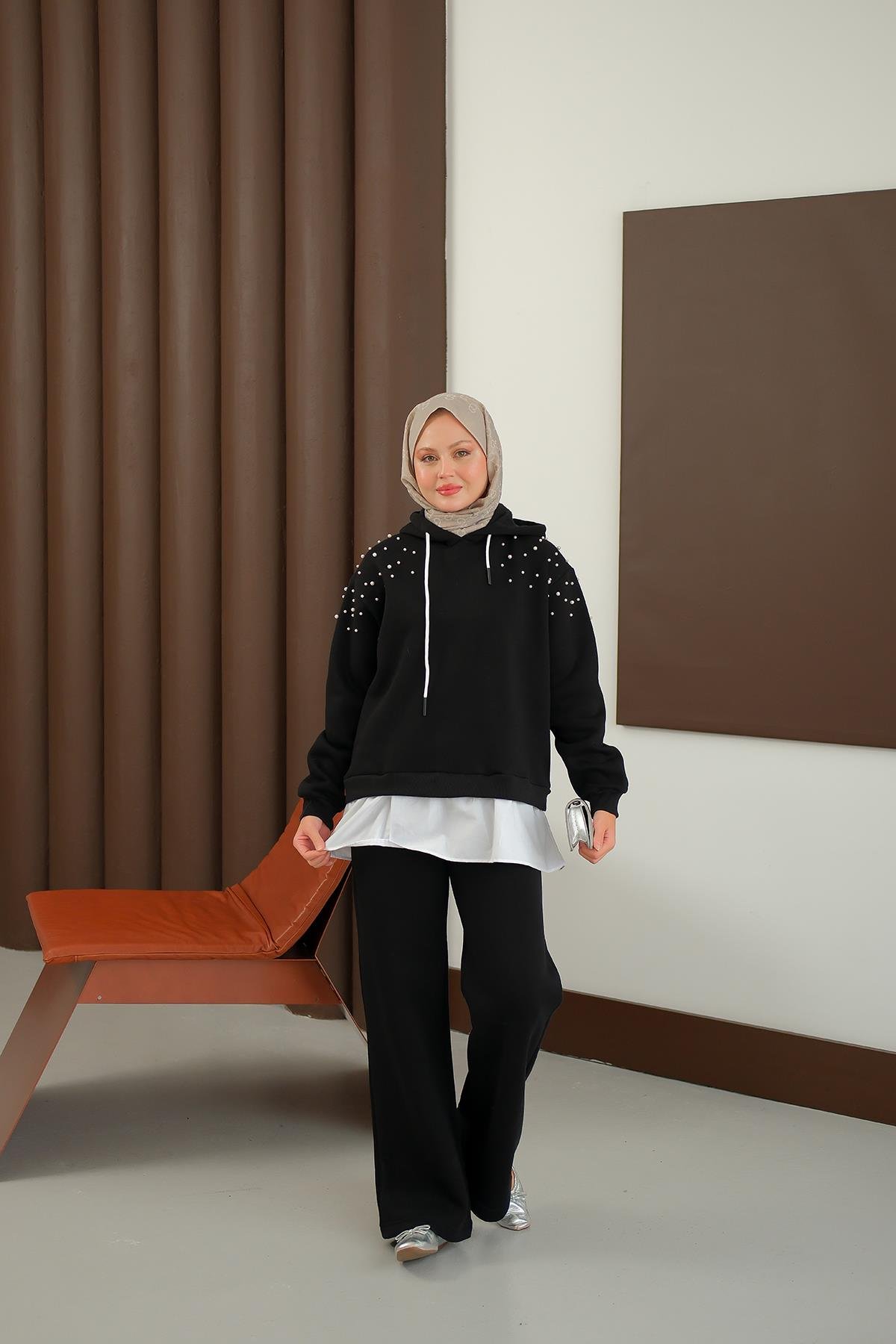 Omuzları Boncuk Detay İkili Takım Siyah