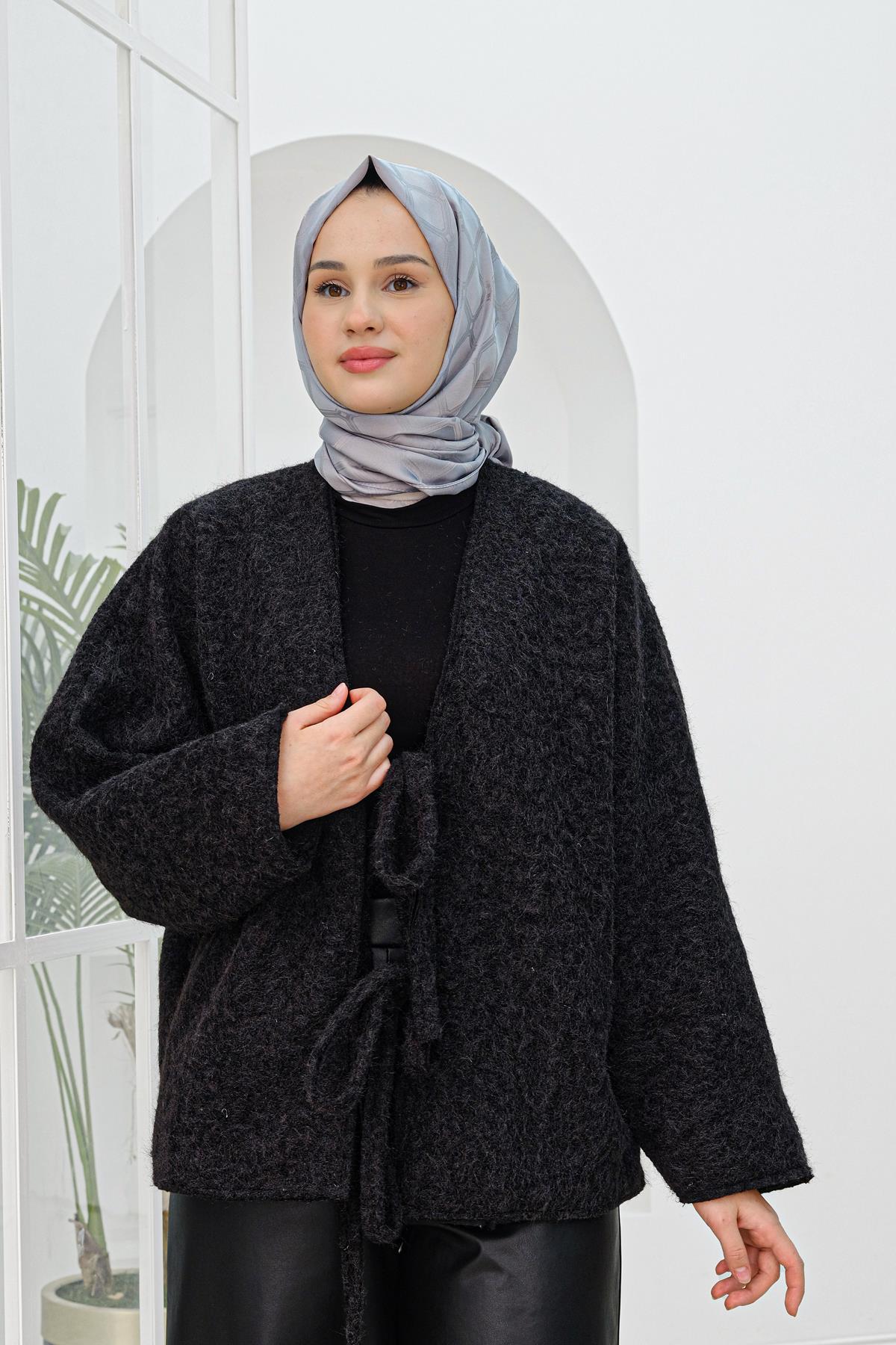 Ön Bağlamalı Buklet Kumaş Ceket Siyah