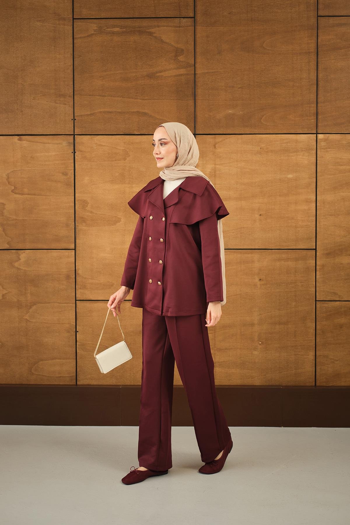 Ön Düğme Ve Biye Detaylı İkili Takım Bordo