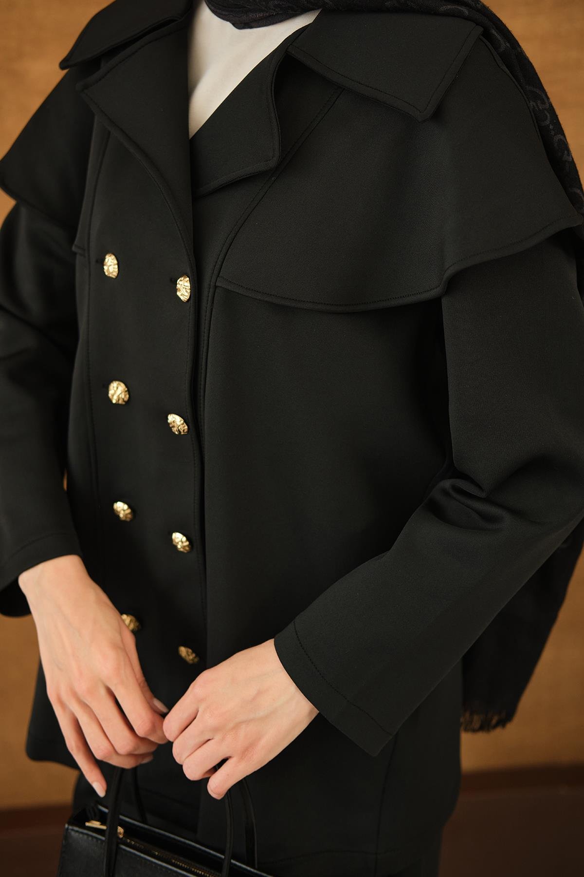 Ön Düğme Ve Biye Detaylı İkili Takım Siyah