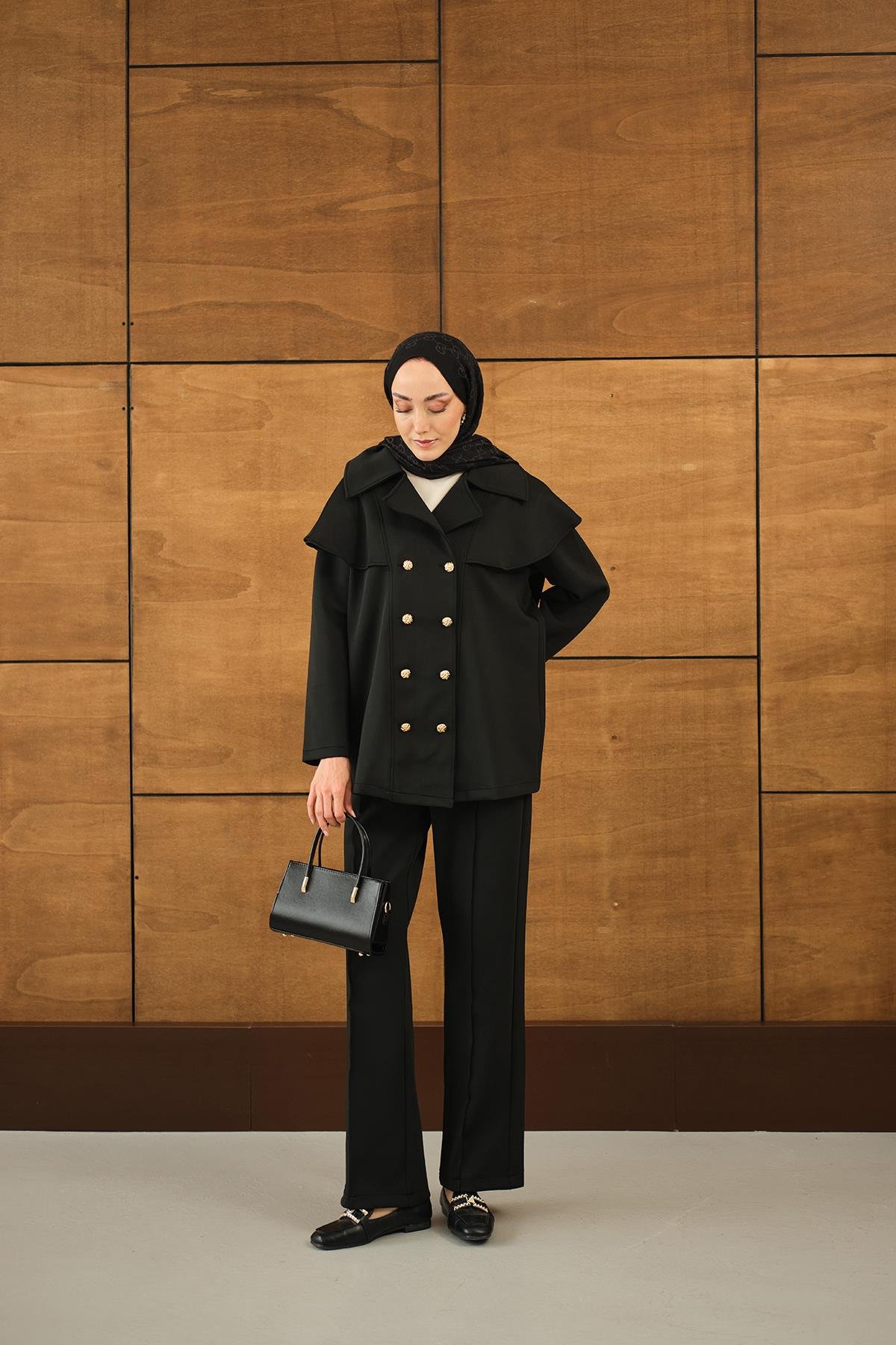 Ön Düğme Ve Biye Detaylı İkili Takım Siyah