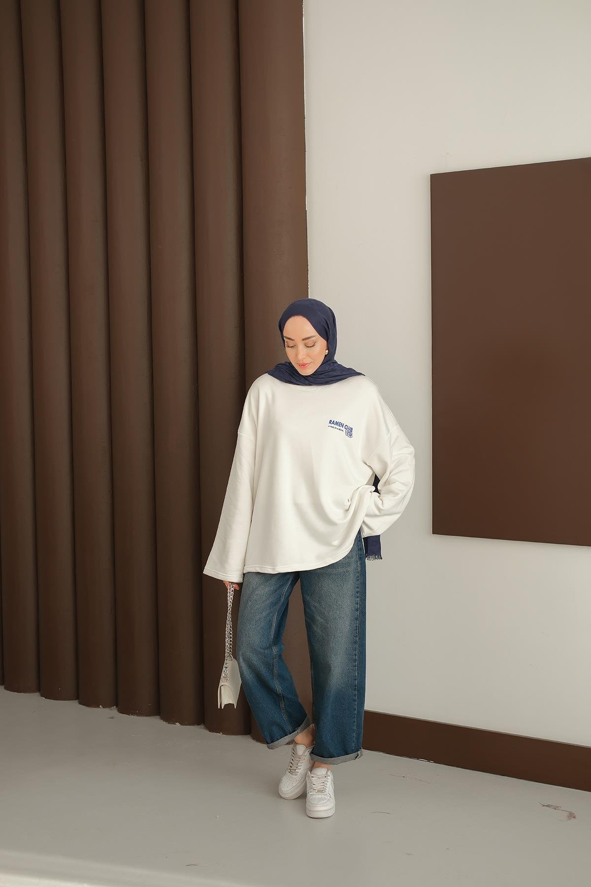 Ön Ve Arka Yazı Baskılı Sweat Beyaz