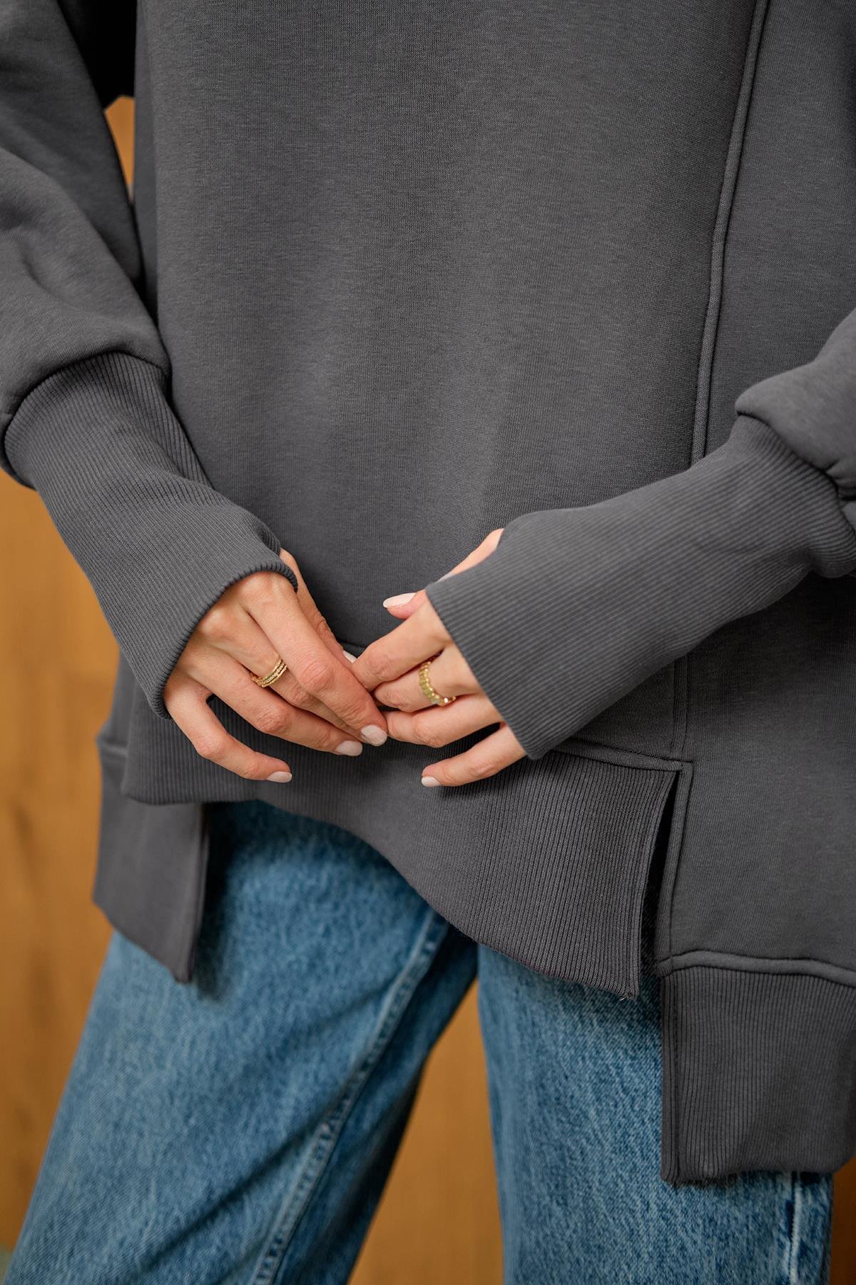 Ön Yırtmaç Ve Parmak Detaylı Sweat Füme