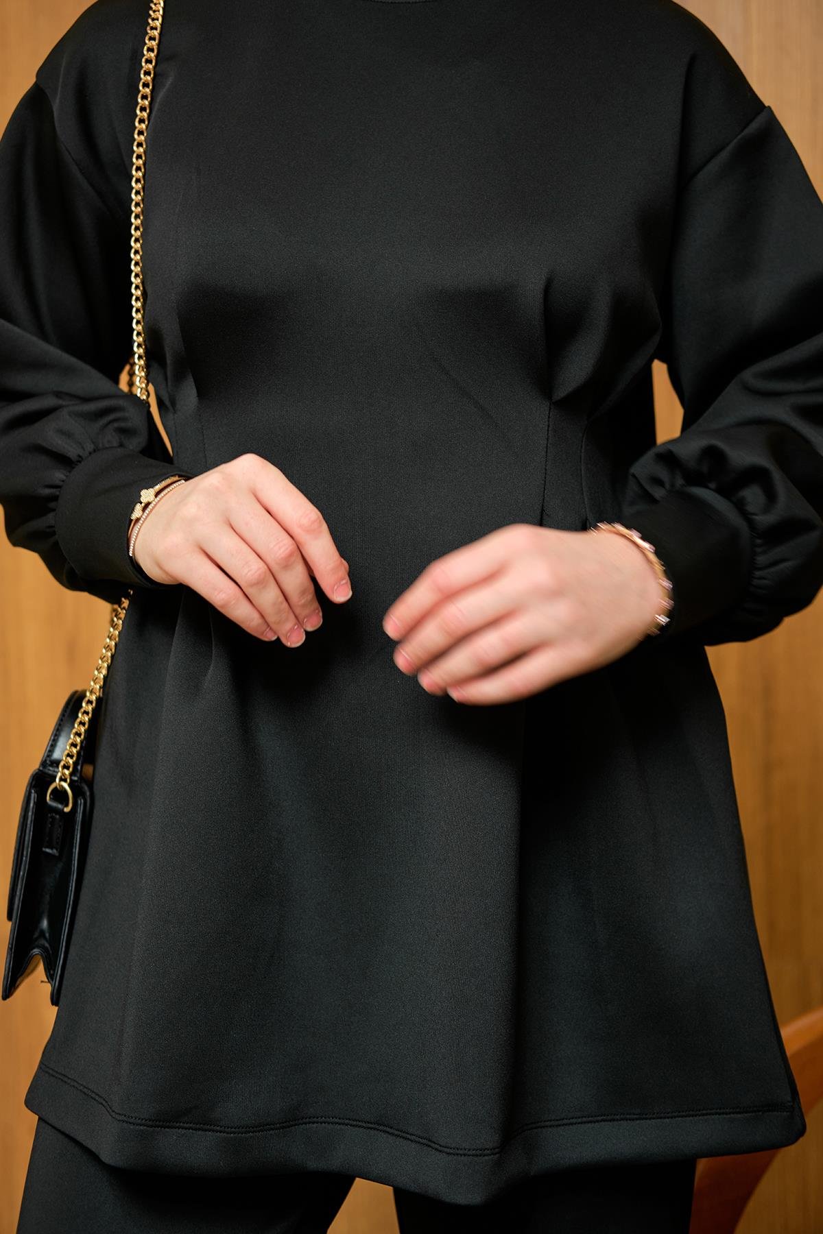 Önden Pileli Takım Siyah