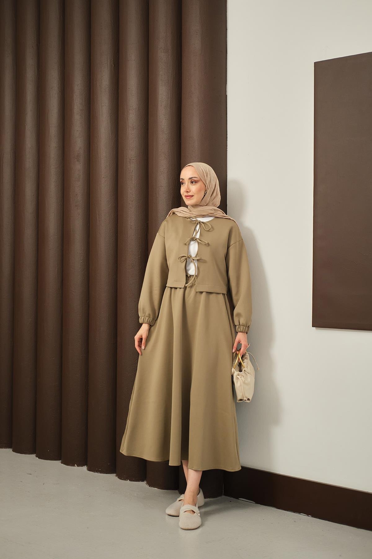 Önü Bağlamalı Etekli Takım Fıstık Yeşil