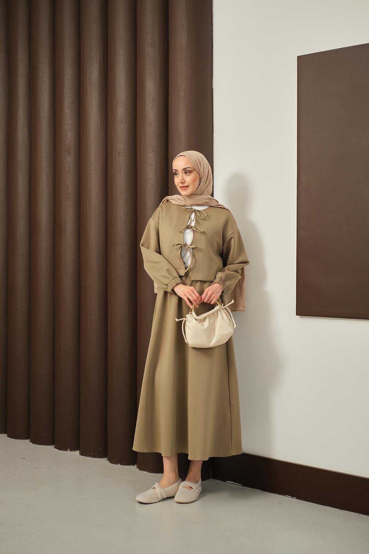 Önü Bağlamalı Etekli Takım Fıstık Yeşil