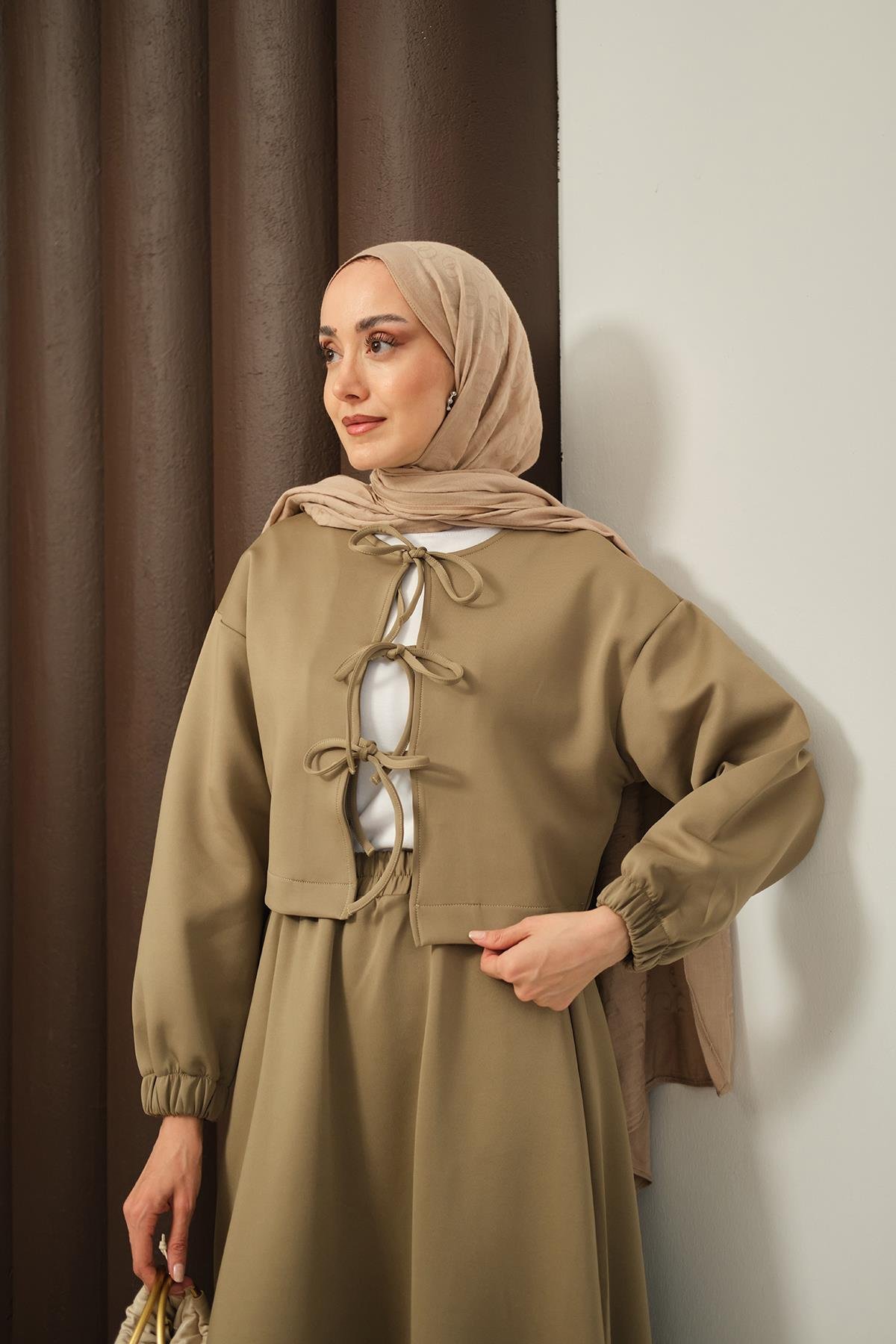 Önü Bağlamalı Etekli Takım Fıstık Yeşil