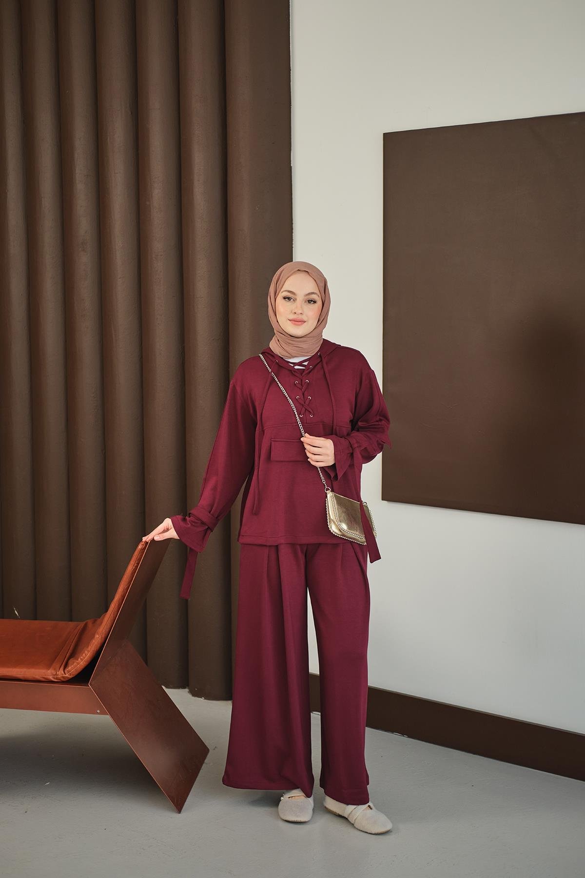 Önü Çapraz İp Detay Takım Bordo