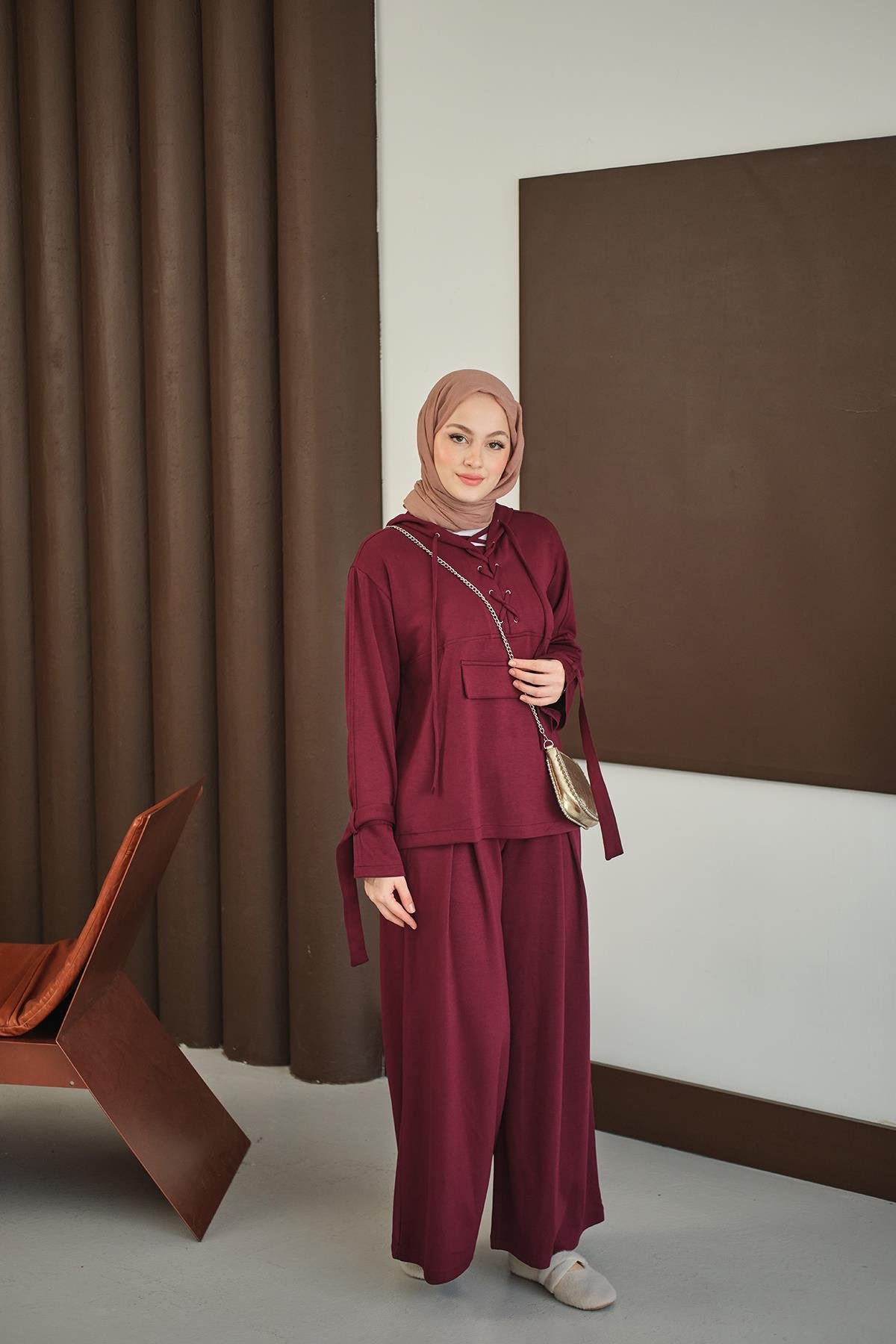 Önü Çapraz İp Detay Takım Bordo