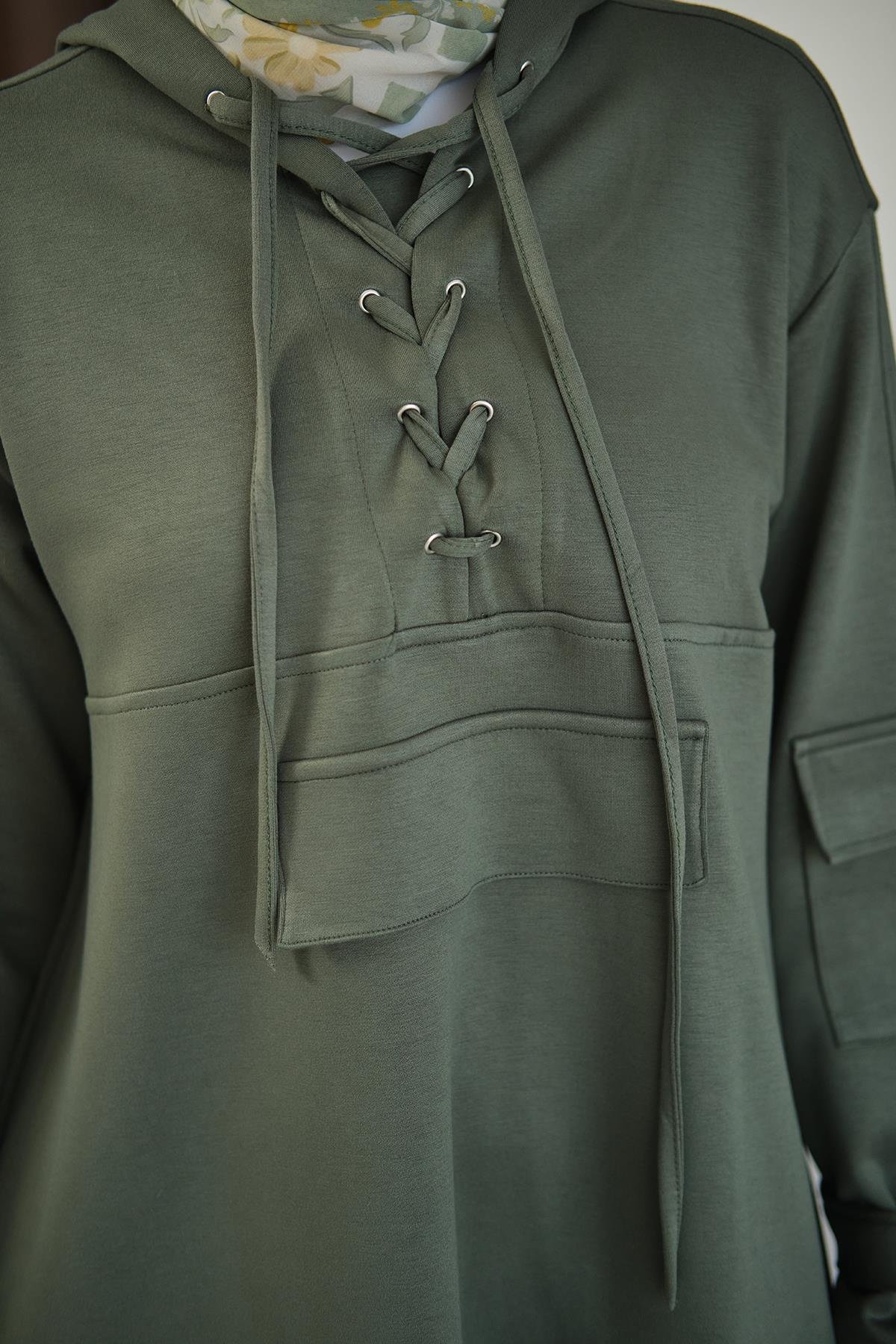 Önü Çapraz İp Detay Takım Yeşil