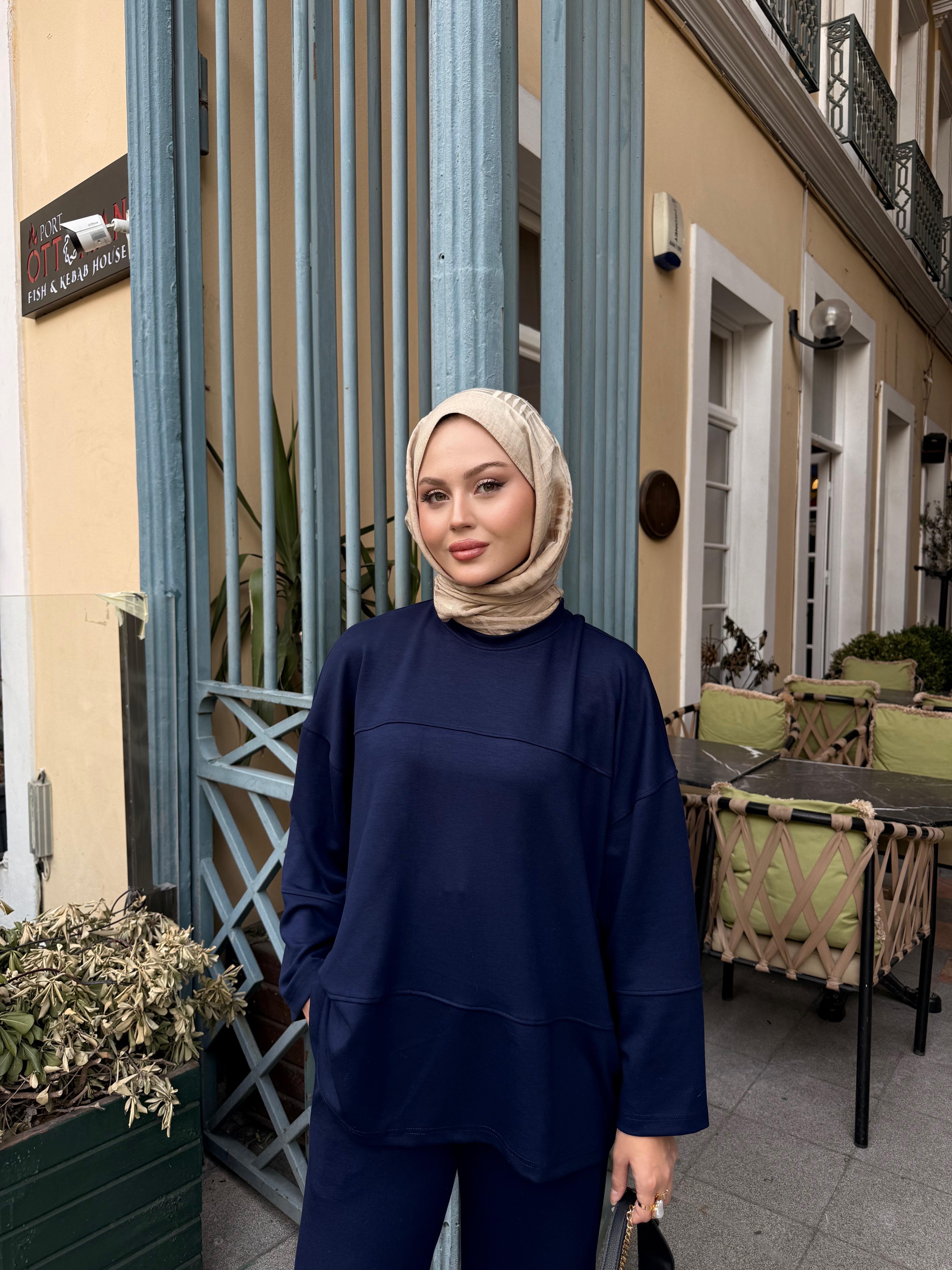 Önü Çima Detay Takım Lacivert