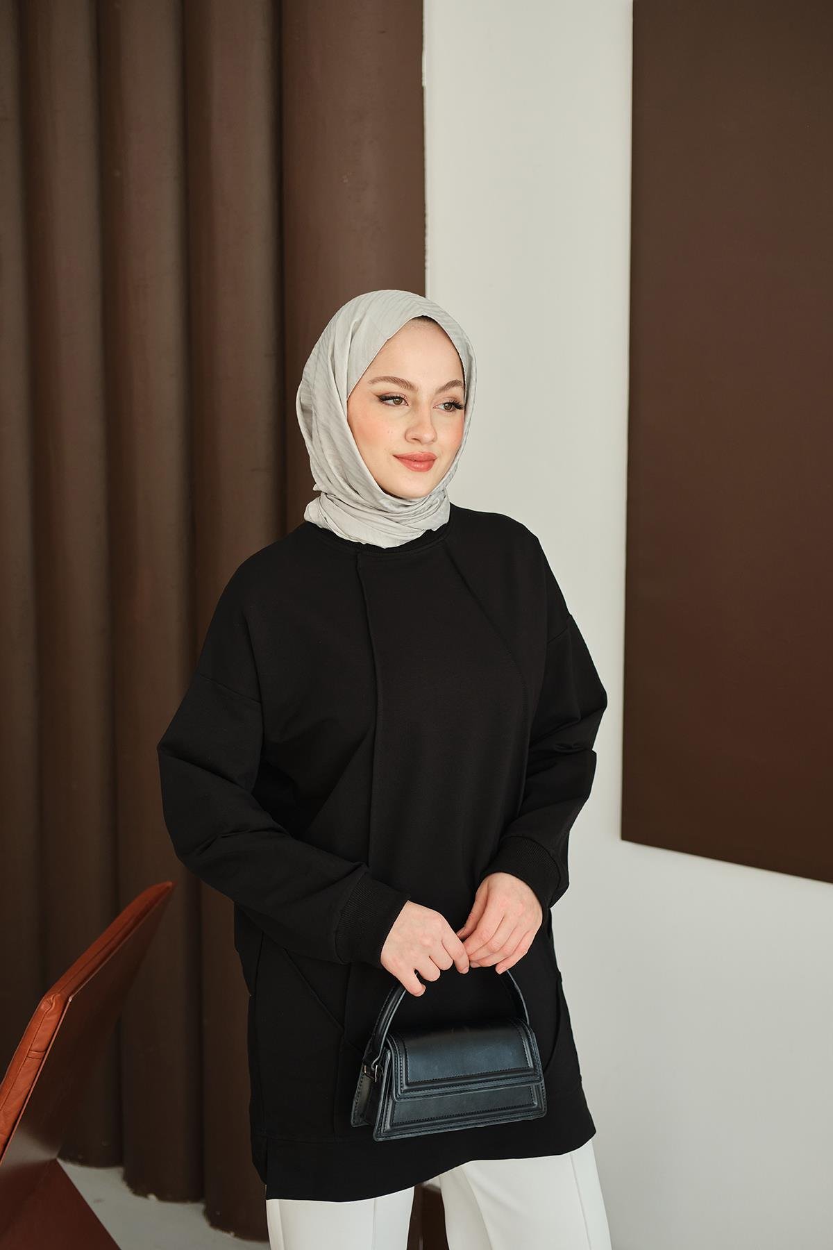 Önü Dikiş Detay Tunik Siyah