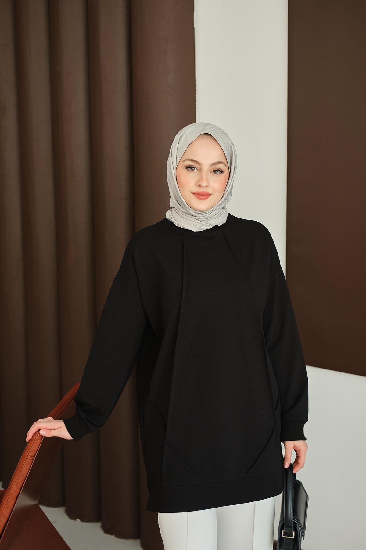 Önü Dikiş Detay Tunik Siyah