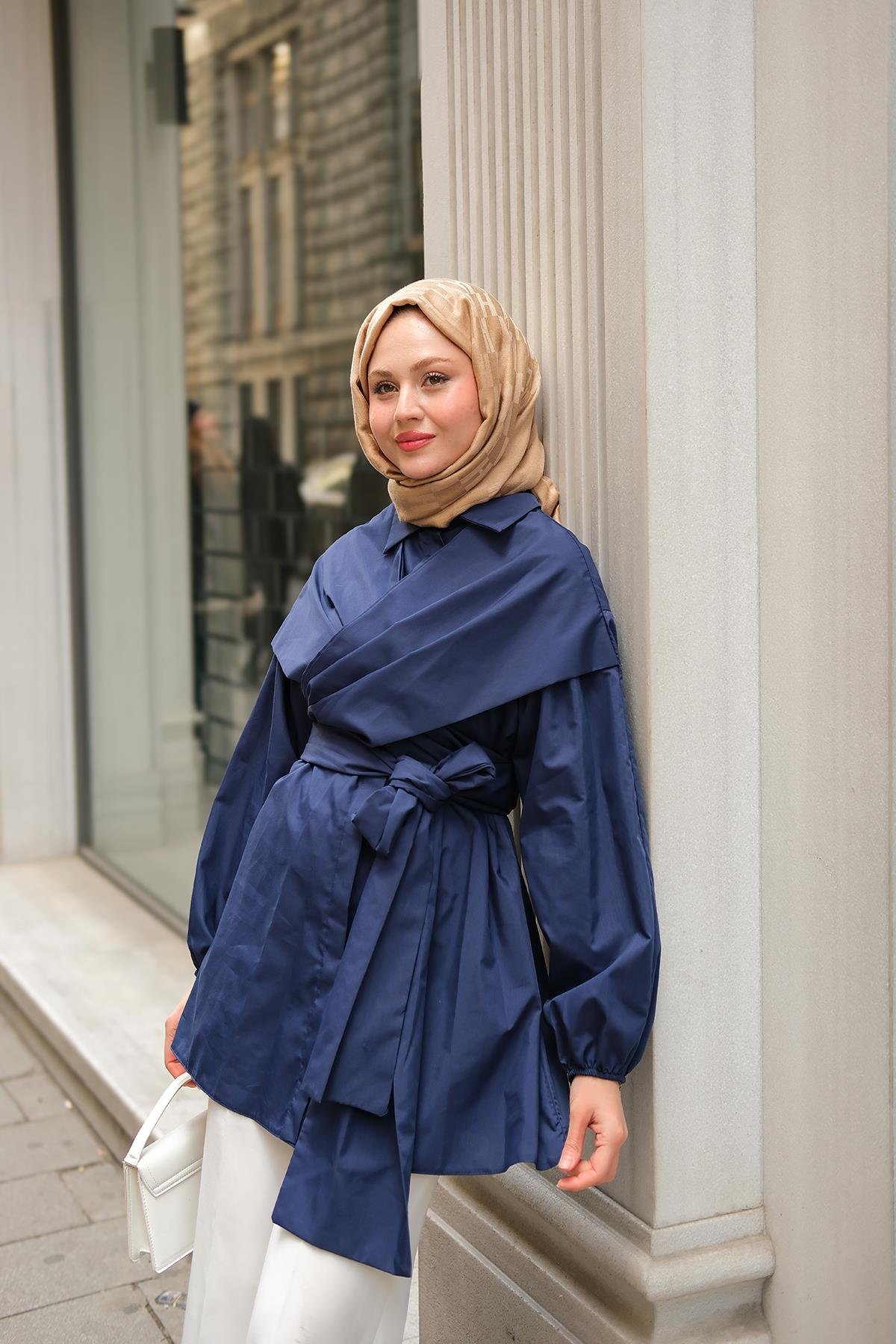 Önü Drape Detay Poplin Gömlek Lacivert