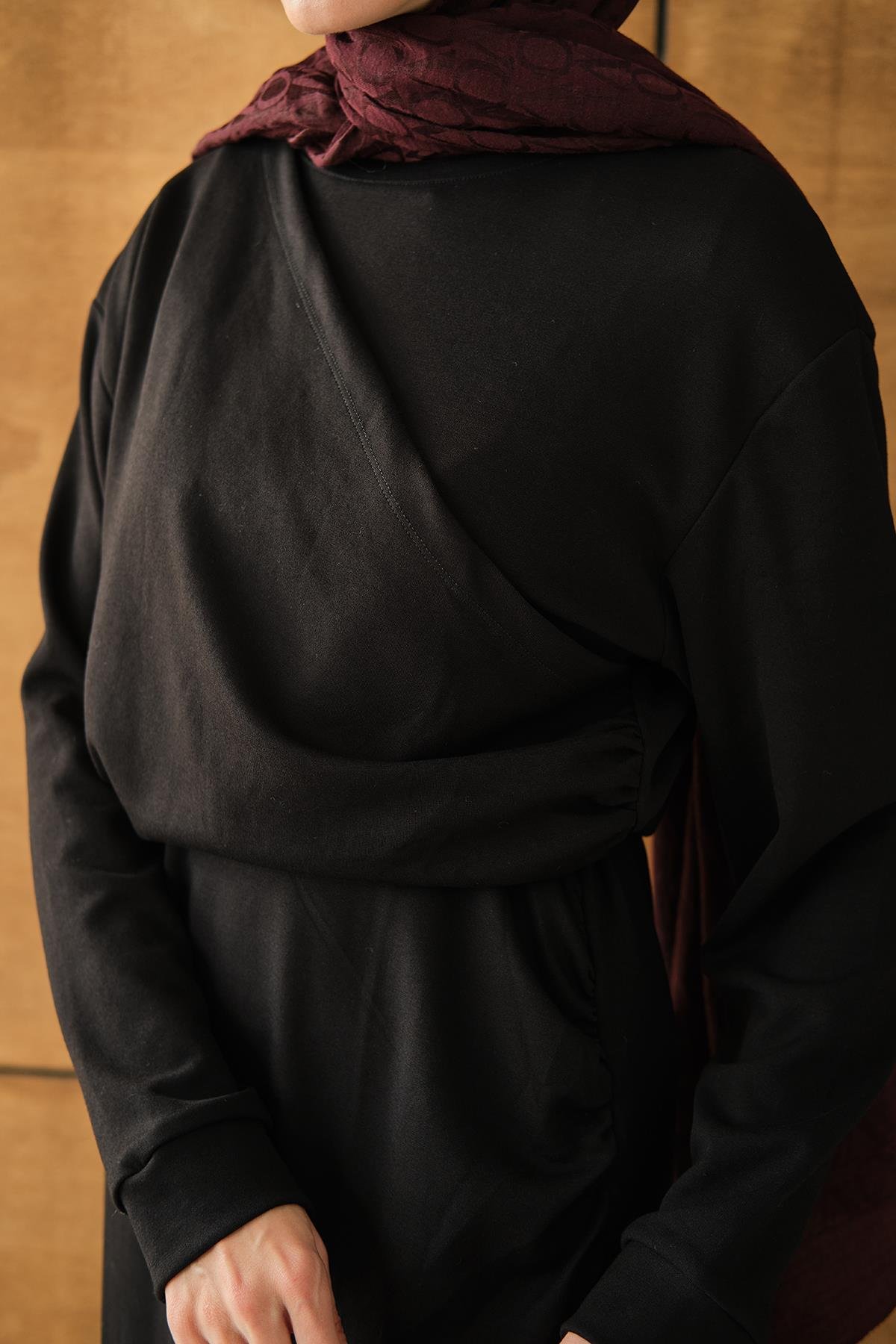 Önü Parça Detaylı Elbise Siyah