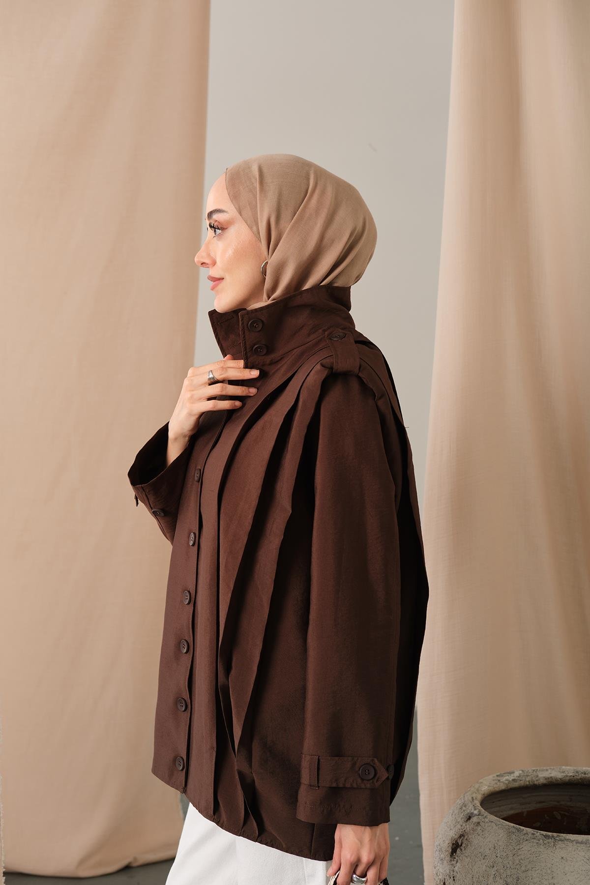 Önü Pile Detaylı Gömlek Kahverengi