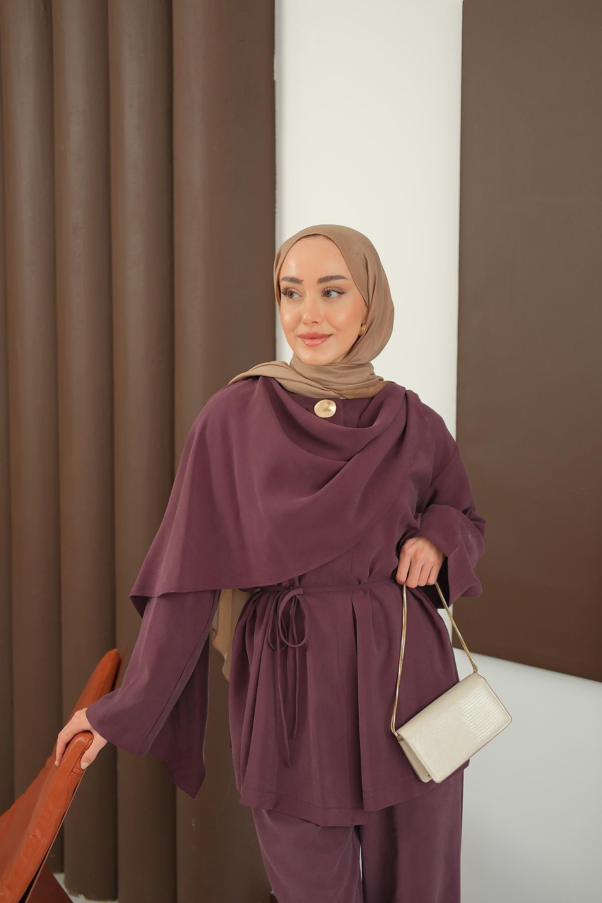 Önü Şal Detay Takım Bordo