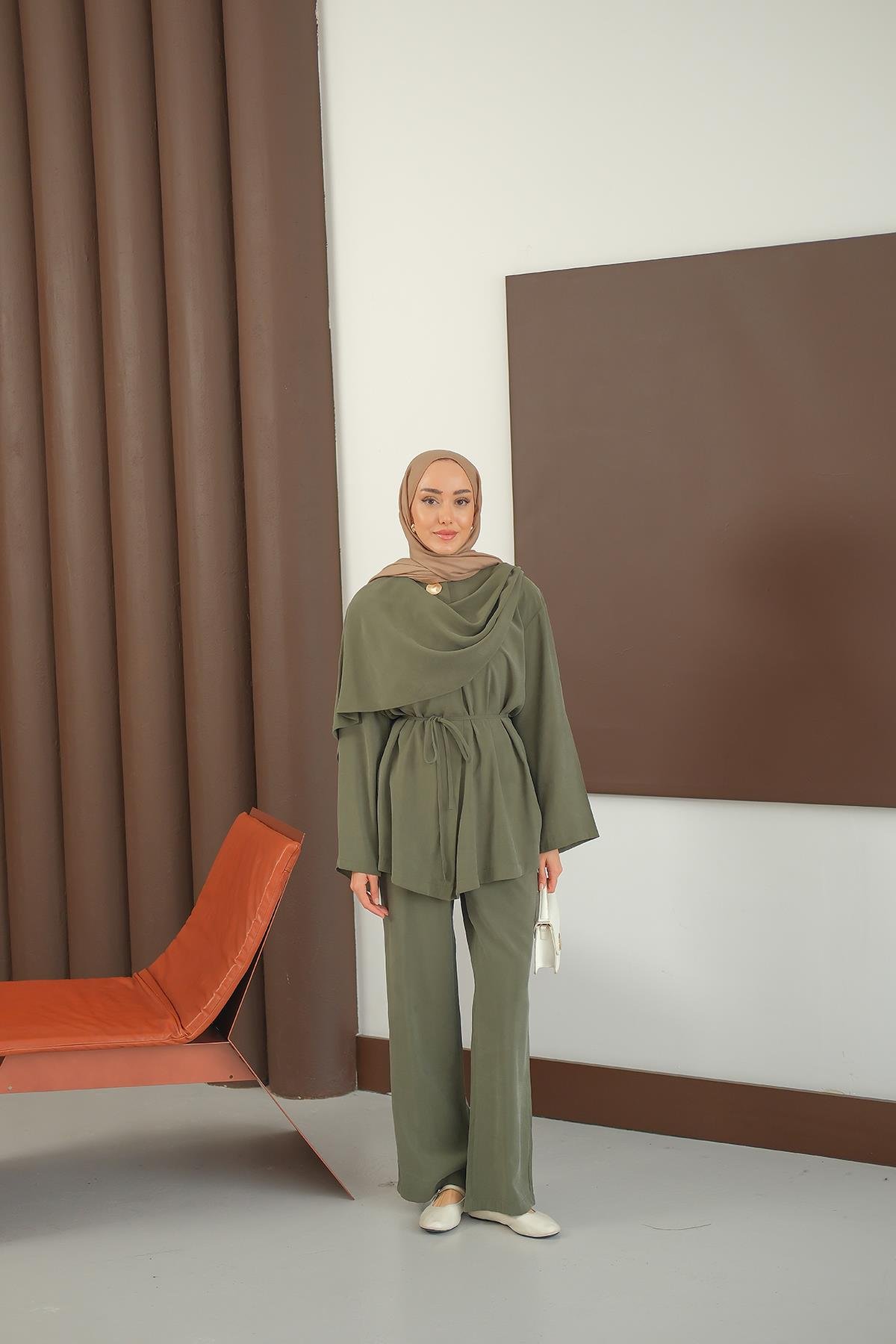 Önü Şal Detay Takım Yeşil
