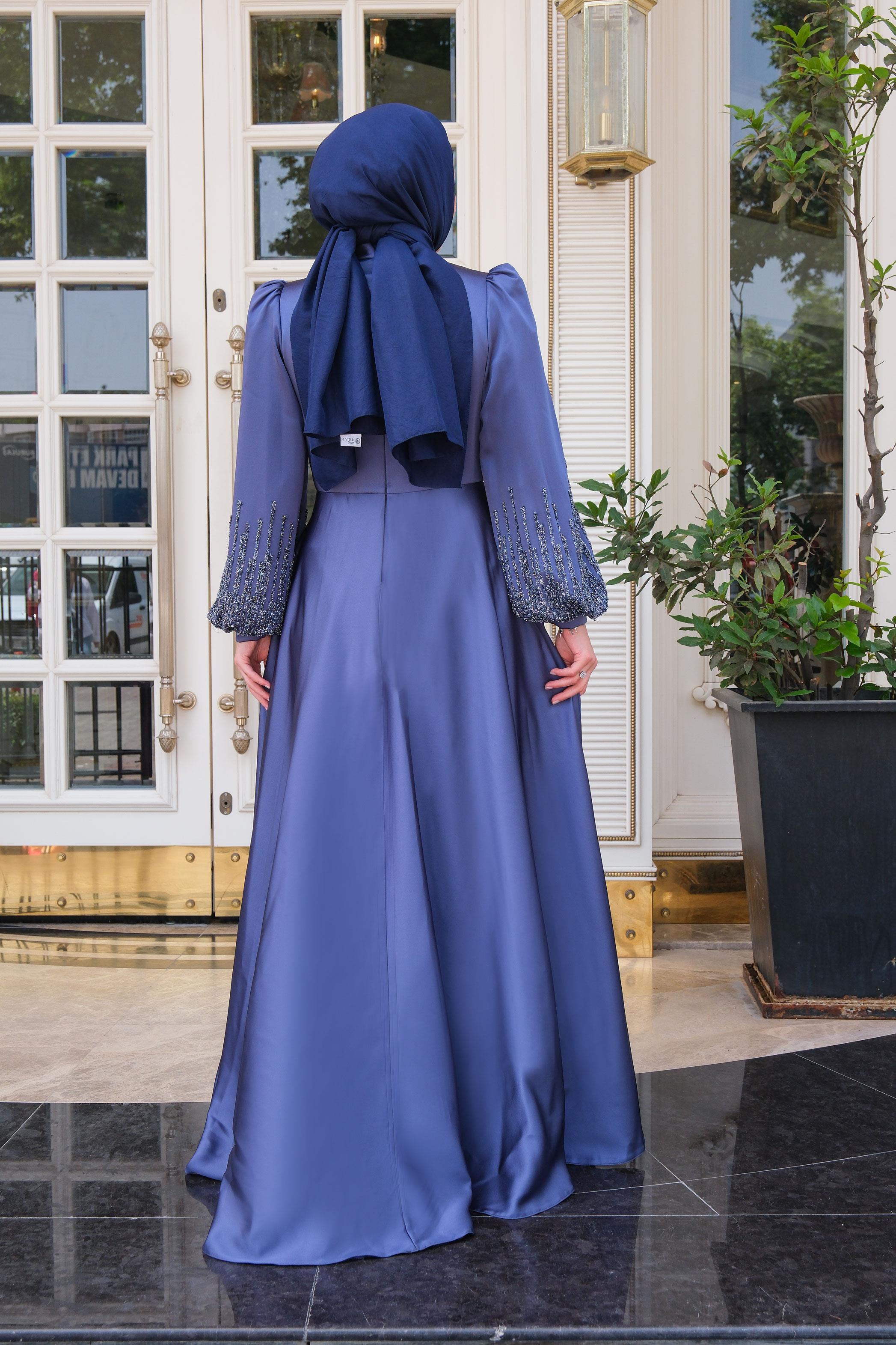 Önü Taş Aksesuarlı Abiye Lacivert