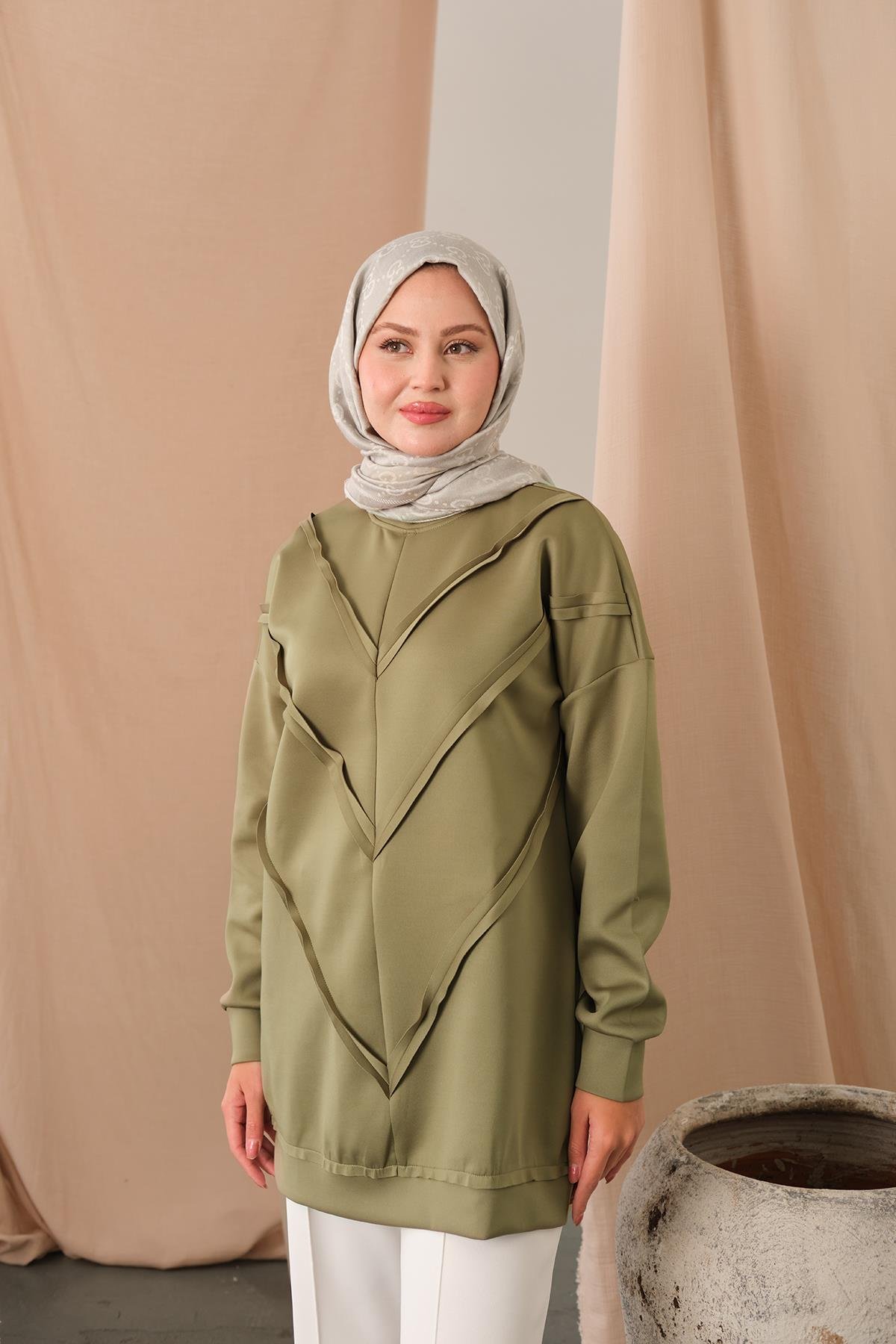 Önü V Detaylı Tunik Fıstık Yeşil