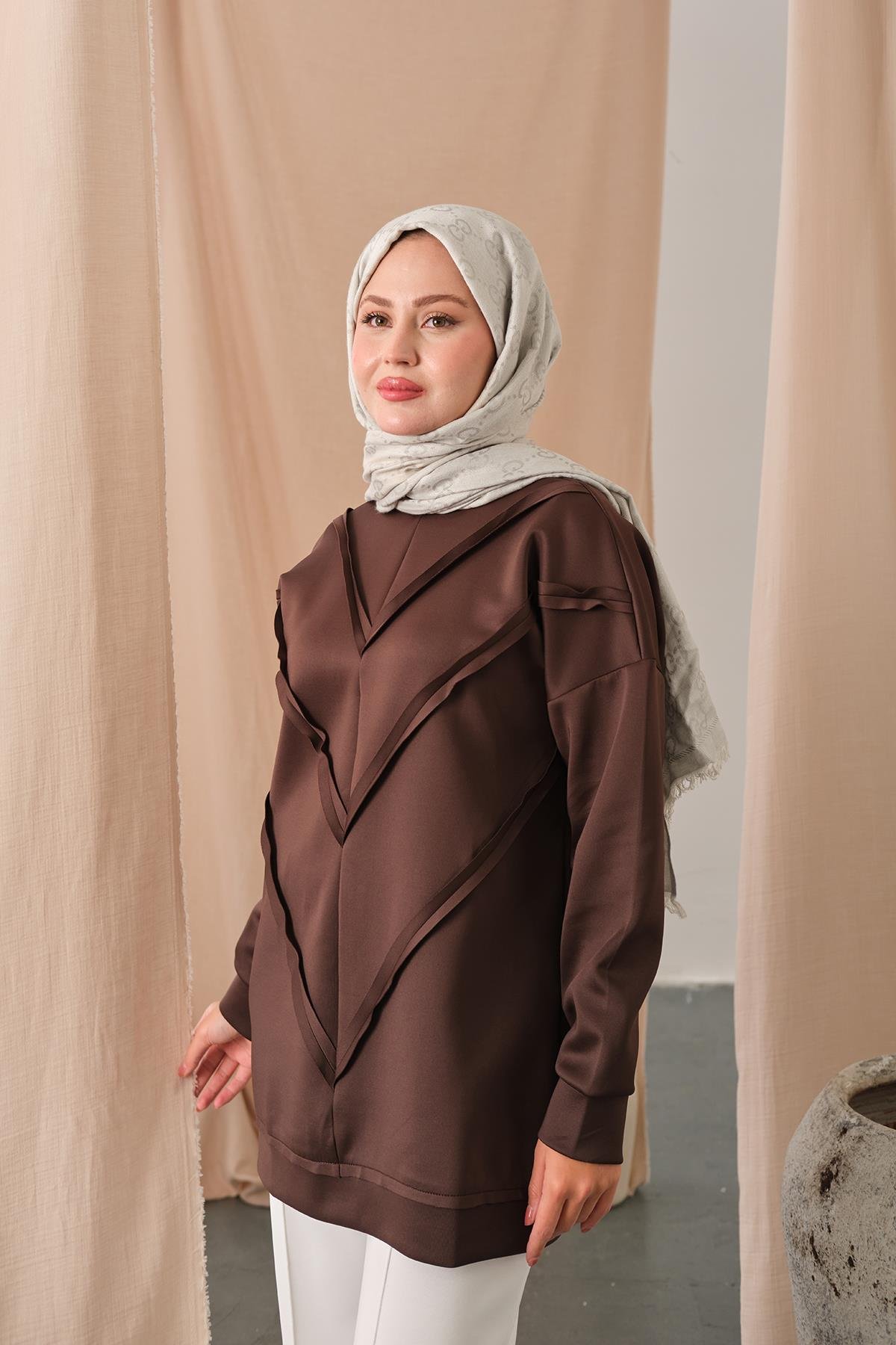 Önü V Detaylı Tunik Kahverengi