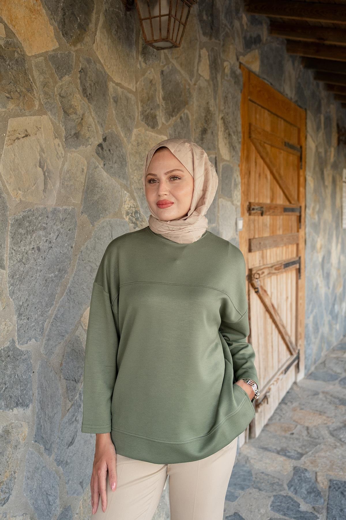 Oval Kesim Tunik Yeşil