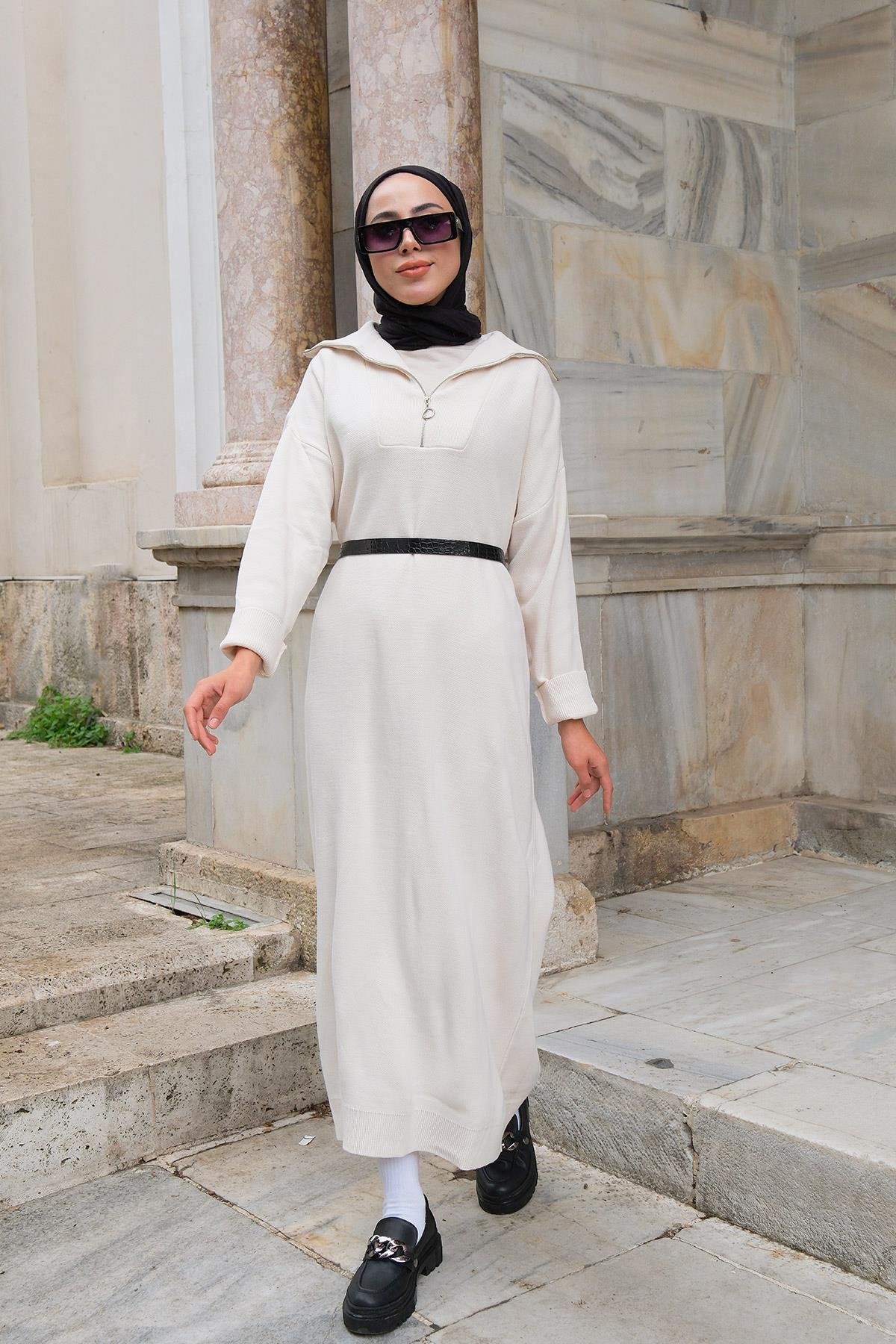 Oversize Boğazlı Triko Elbise Bej