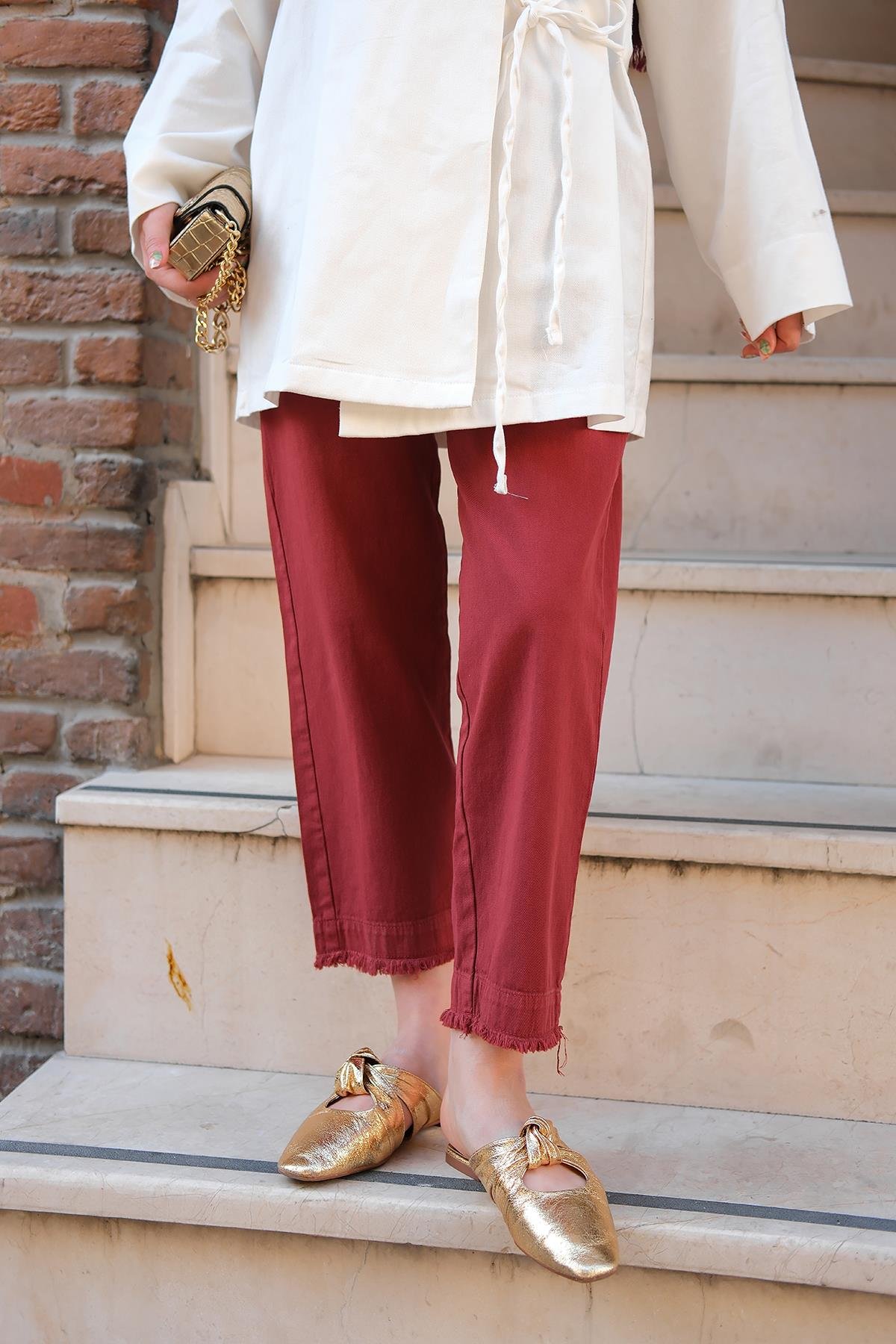 Paçası Parçalı Ham Pantolon Bordo