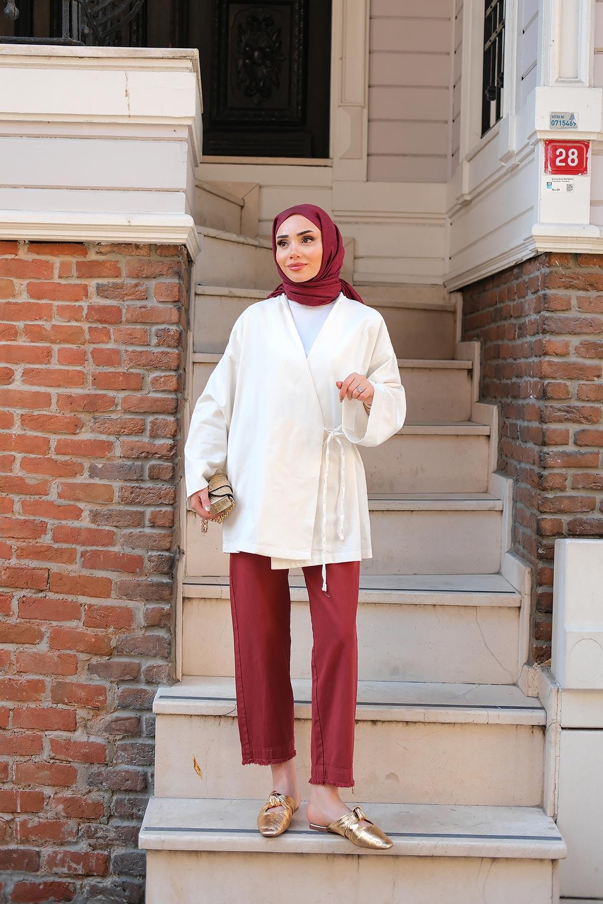 Paçası Parçalı Ham Pantolon Bordo