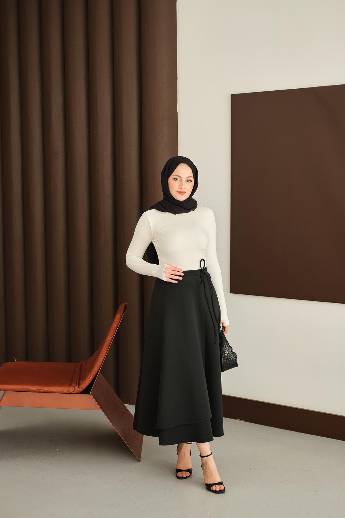 Parmak Geçirmeli Body Beyaz