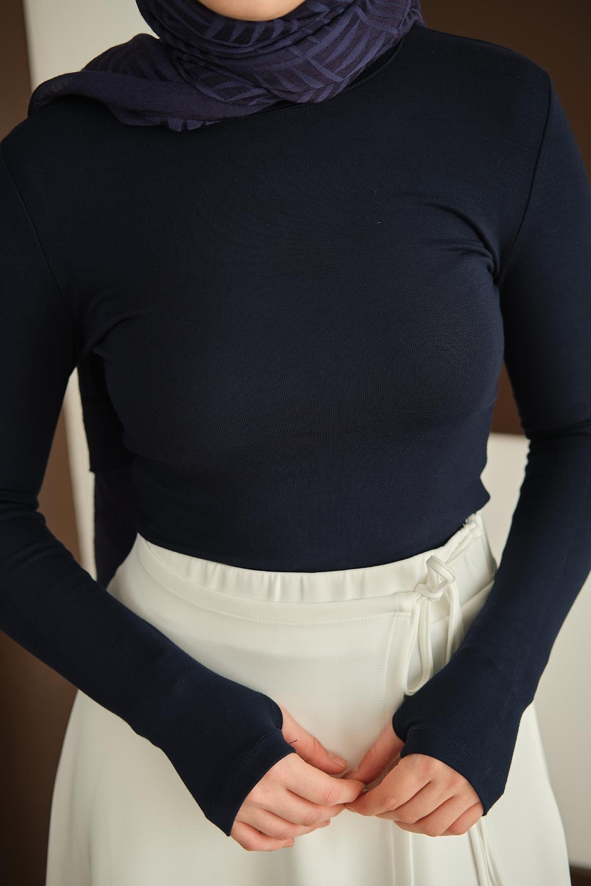 Parmak Geçirmeli Body Lacivert