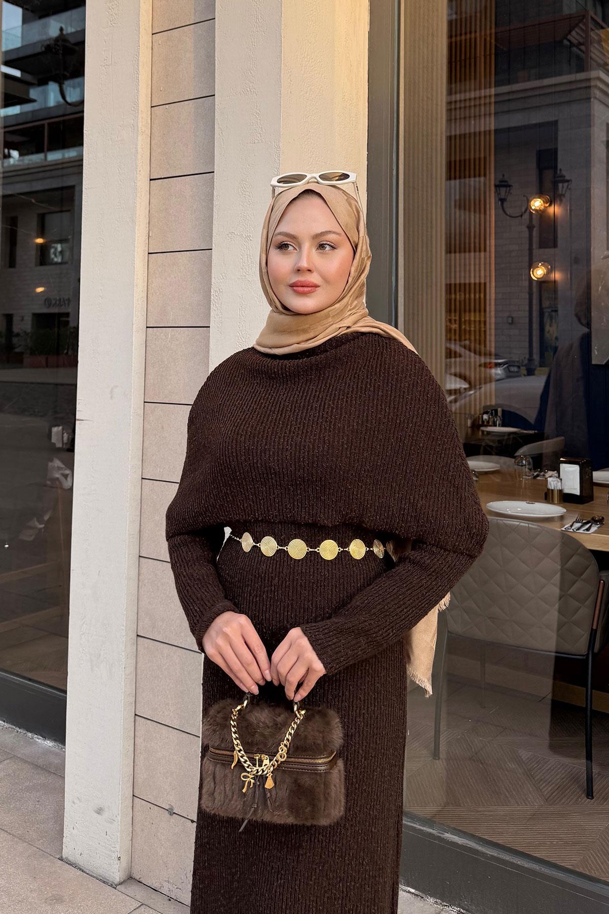 Pelerin Yaka Elbise Kahve