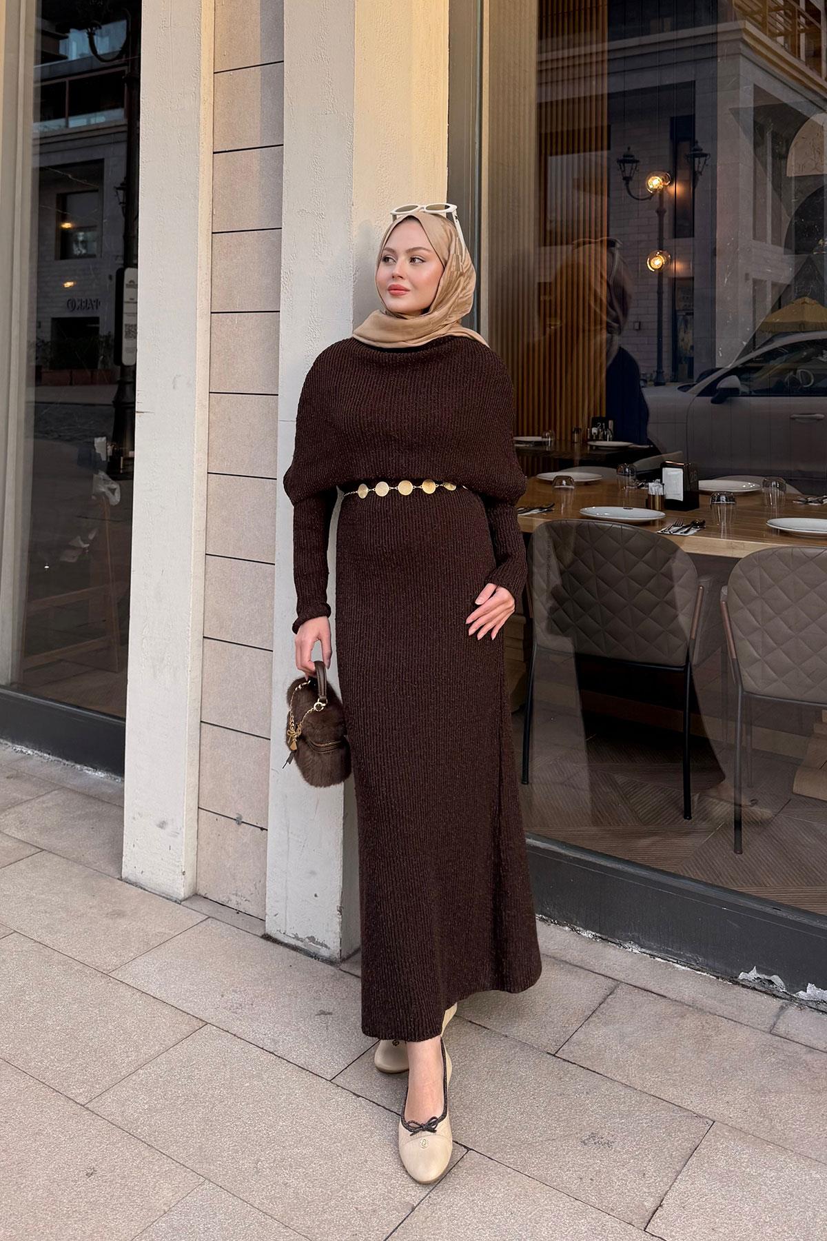 Pelerin Yaka Elbise Kahve