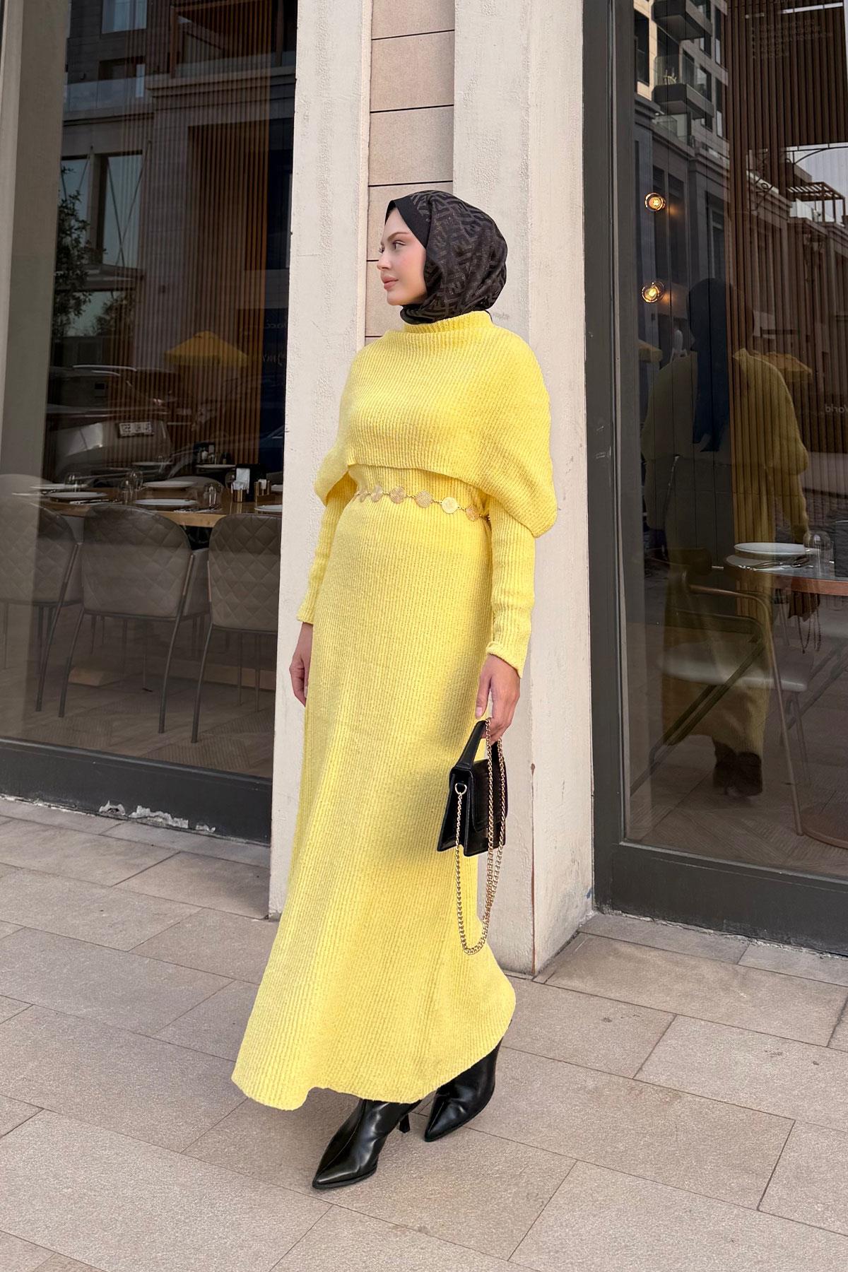 Pelerin Yaka Elbise Sarı