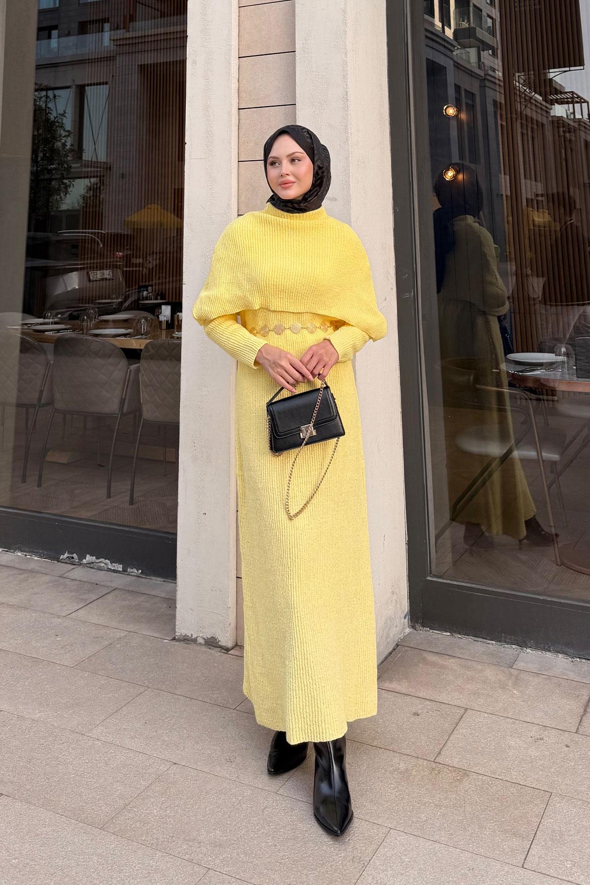 Pelerin Yaka Elbise Sarı