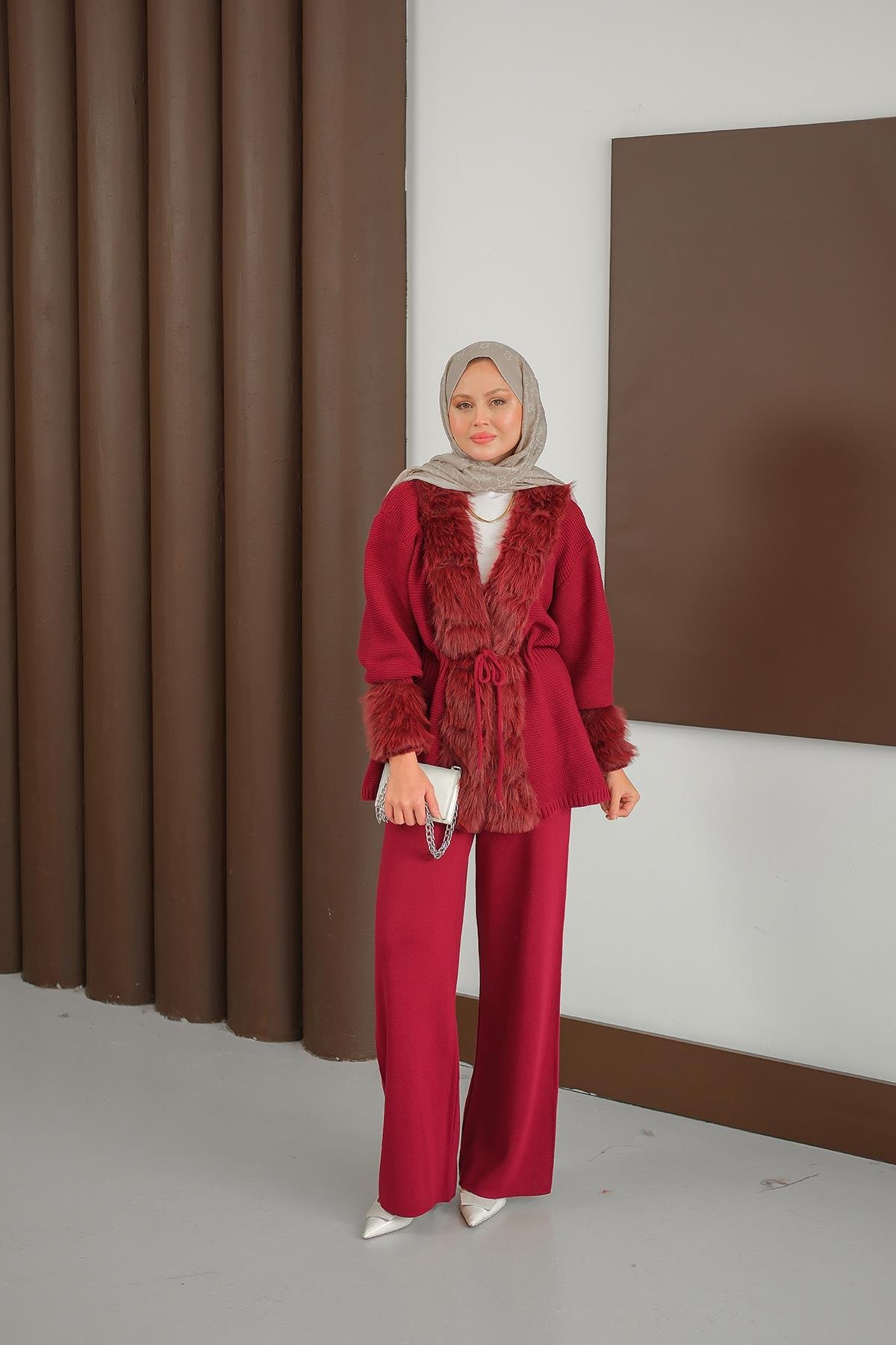 Peluş Detay Triko Takım Bordo