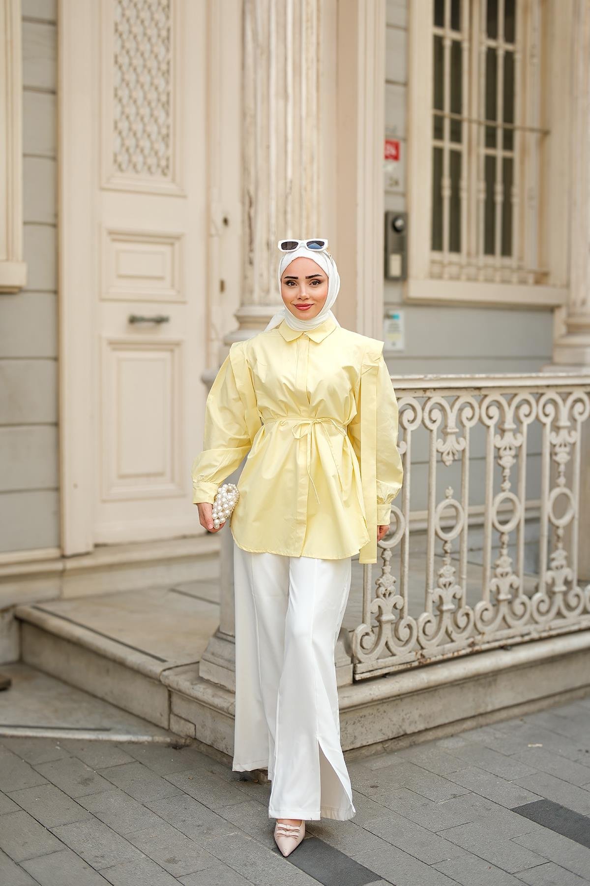 Pile Detay Önü Gizli Düğmeli Gömlek  Sarı