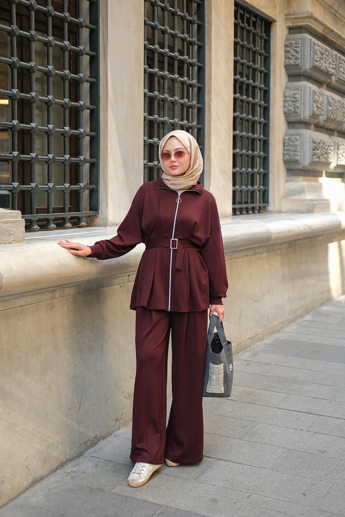 Pile Detaylı Tokalı Takım Bordo