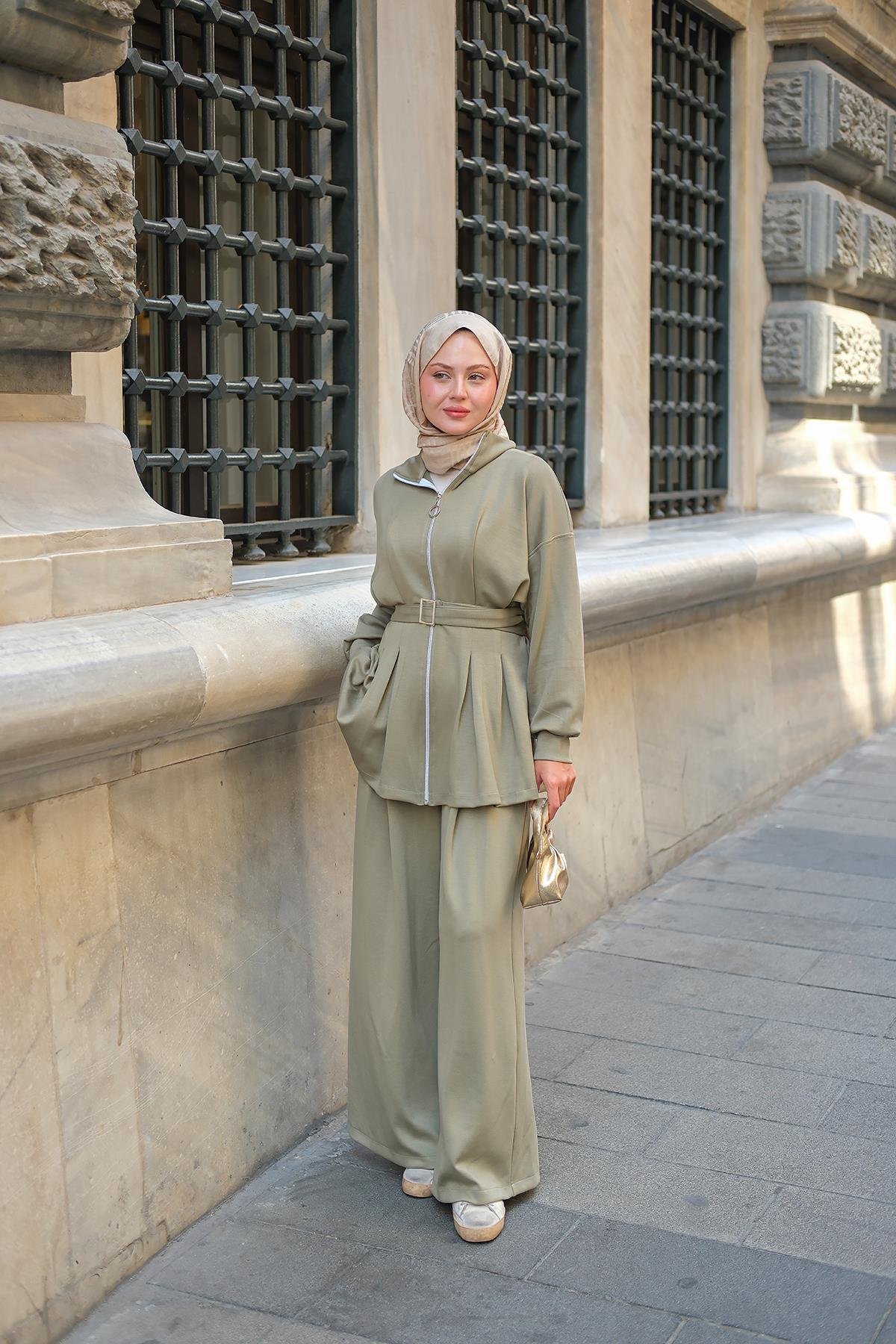 Pile Detaylı Tokalı Takım Fıstık Yeşil