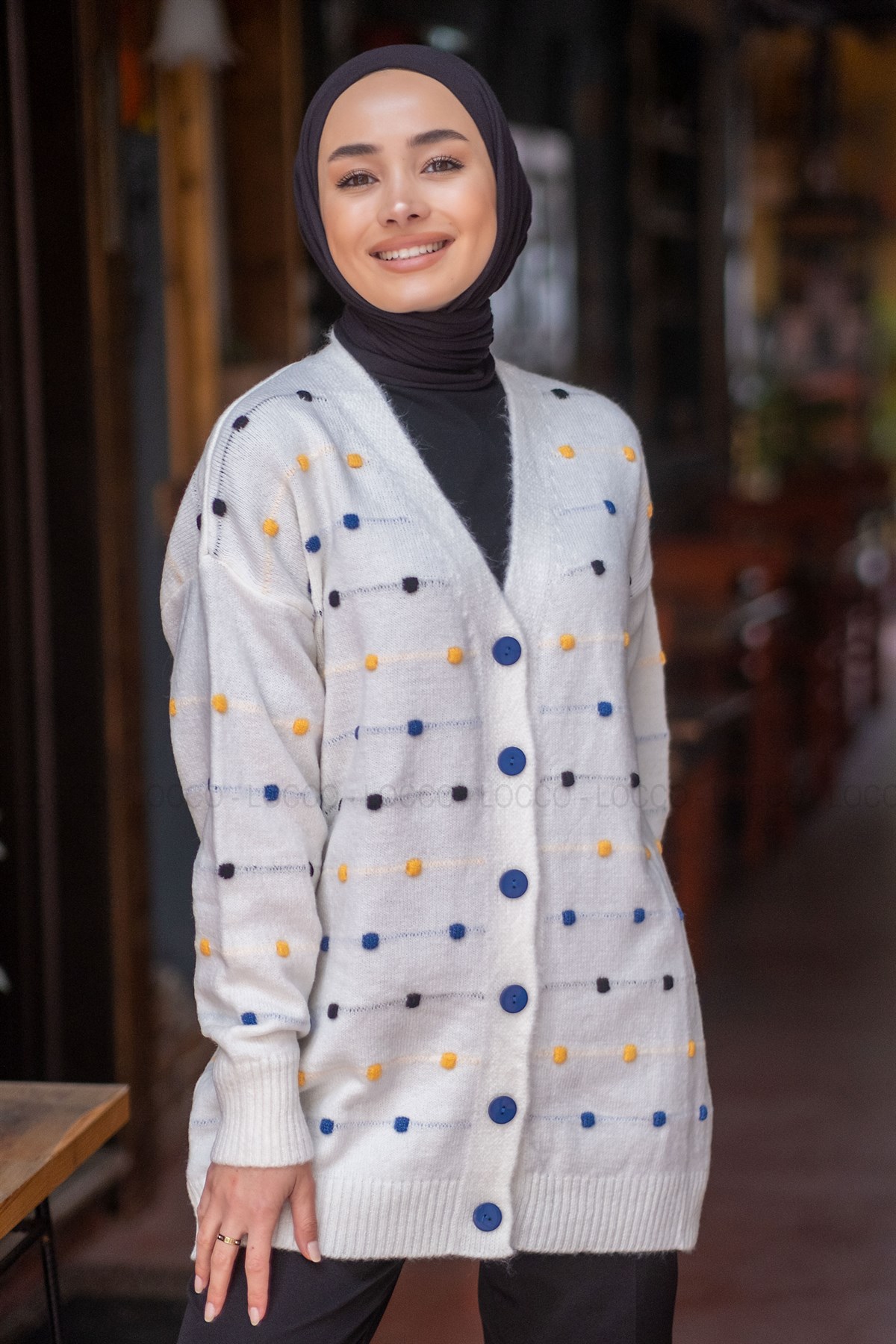 Uygun Fiyatlı PUANTIYE DESEN TRIKO HIRKA BEYAZ | Loccomoda.com 