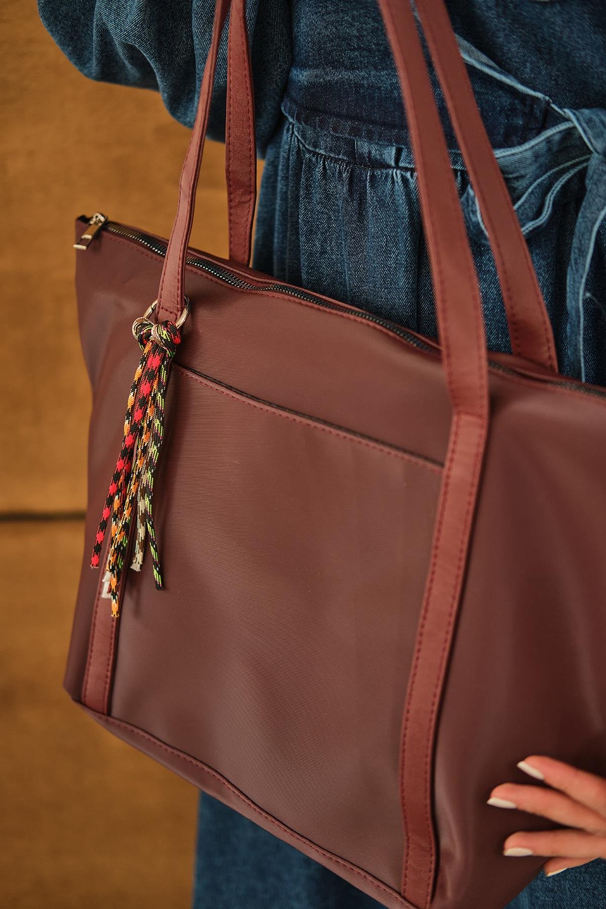 Püskül Detay Çanta Bordo