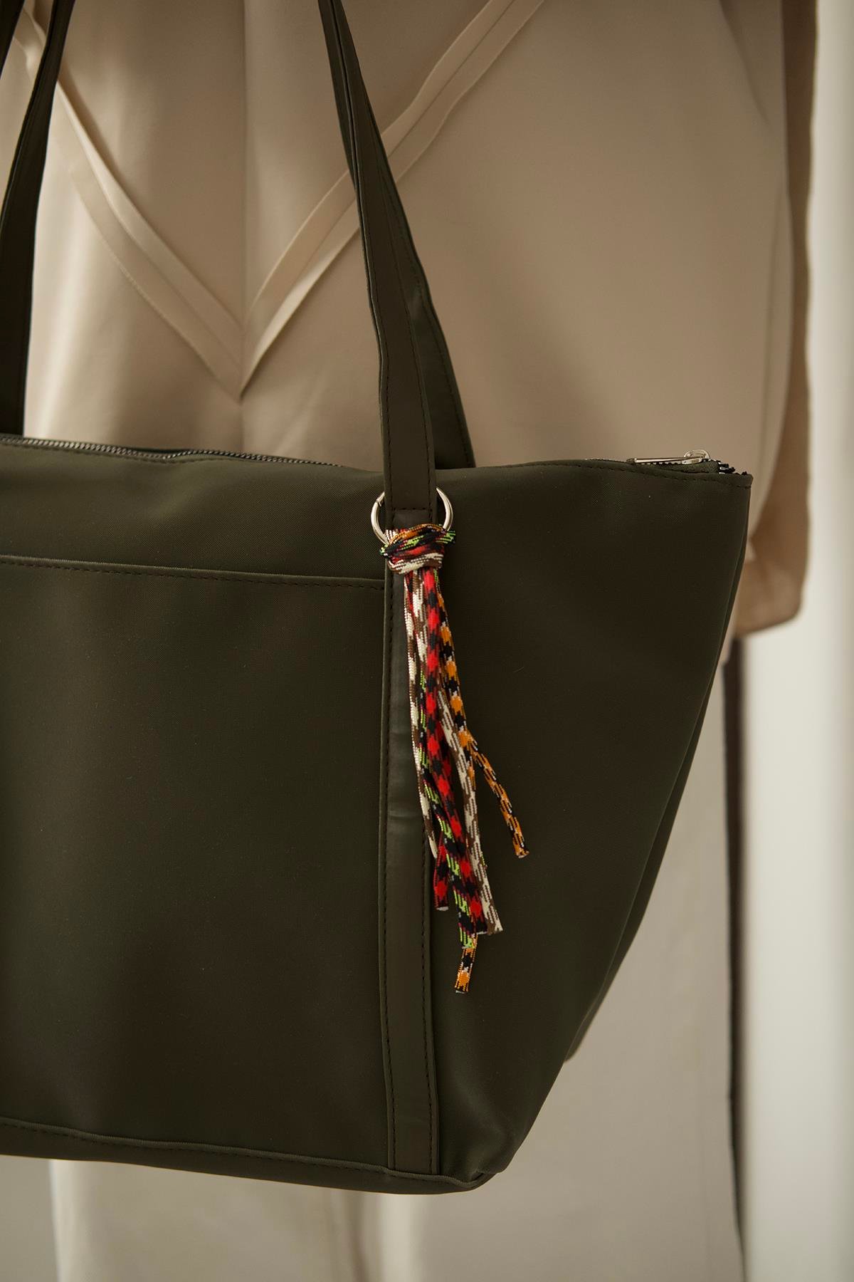 Püskül Detay Çanta Haki Yeşil