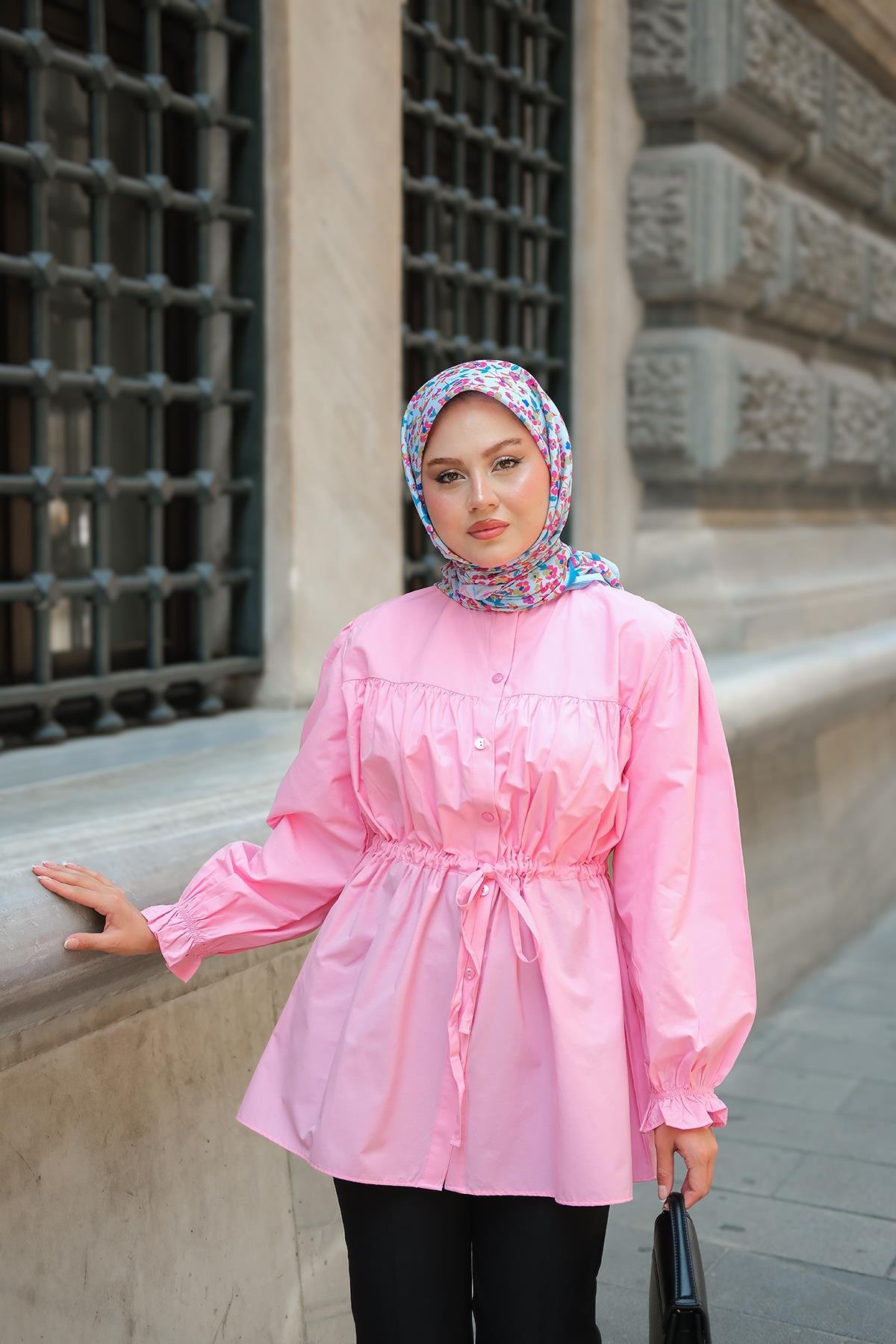 Robadan Büzgü Detaylı Balon Kol Gömlek Pembe